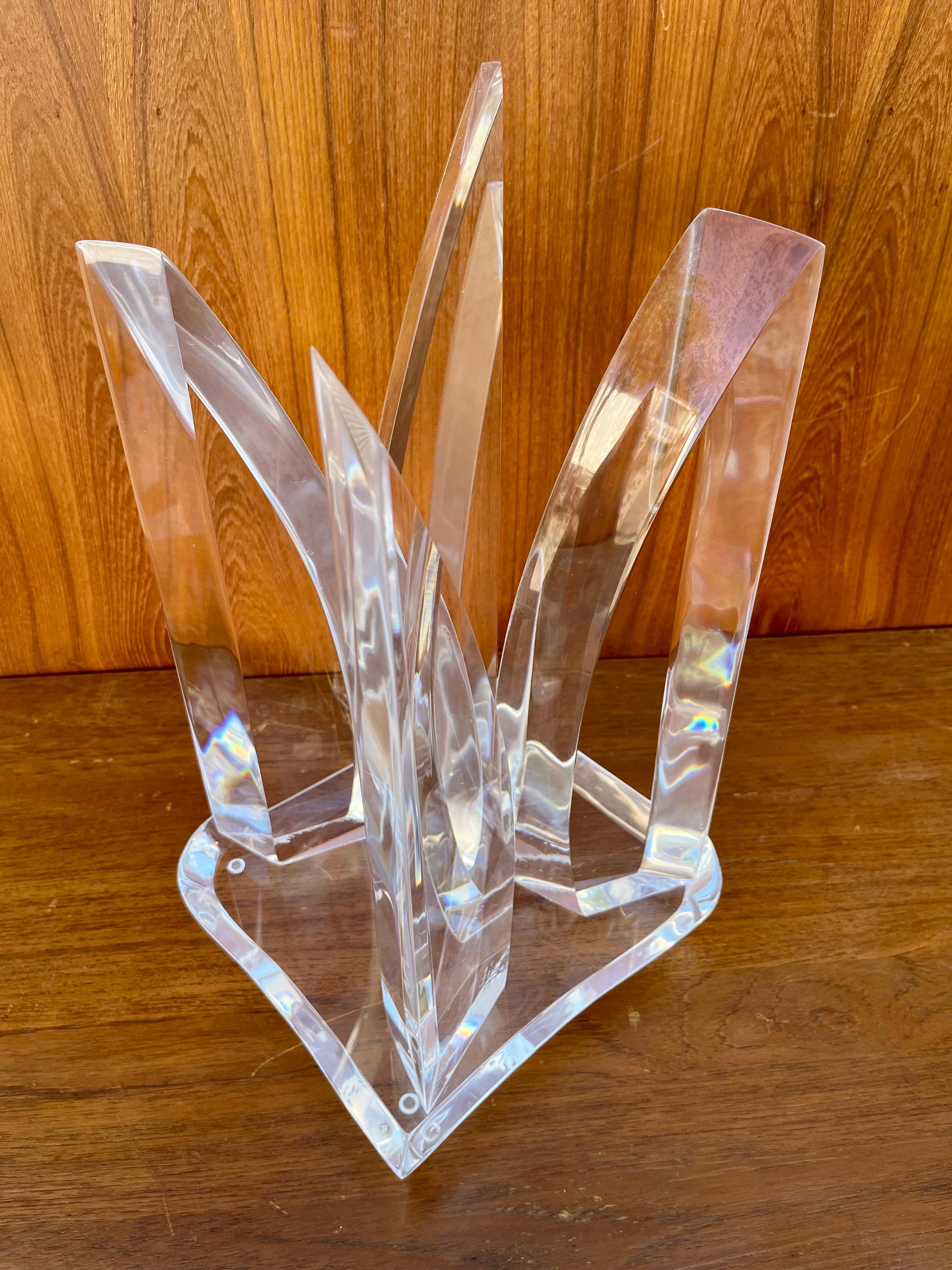 1970s Mid-Century Modern Abstract Lucite Sculpture in the Hivo Van Teal's Style For Sale 3