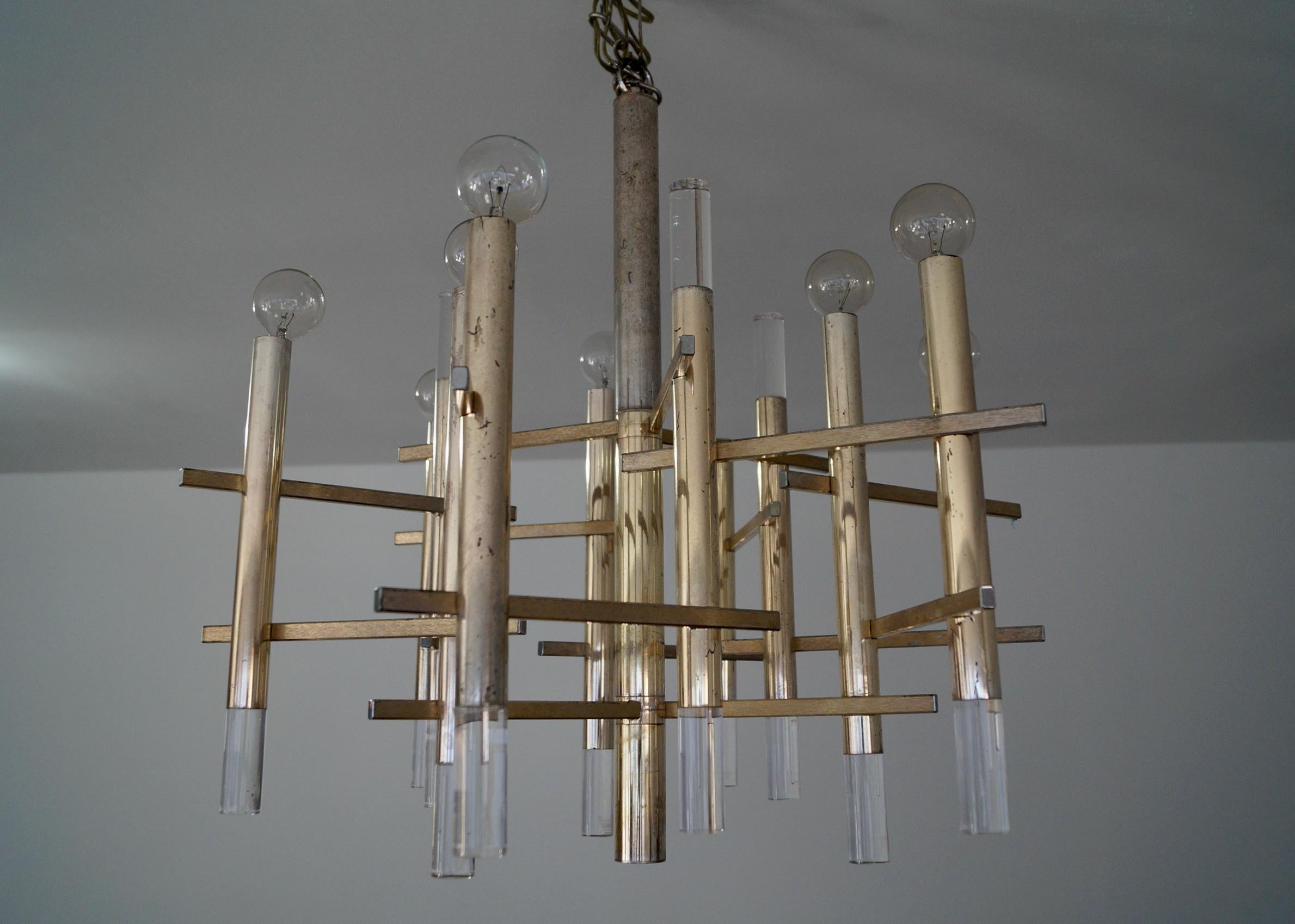 1970's Mid-Century Modern Architectural Gaetano Sciolari 9-Light Chandelier In Good Condition For Sale In Burbank, CA