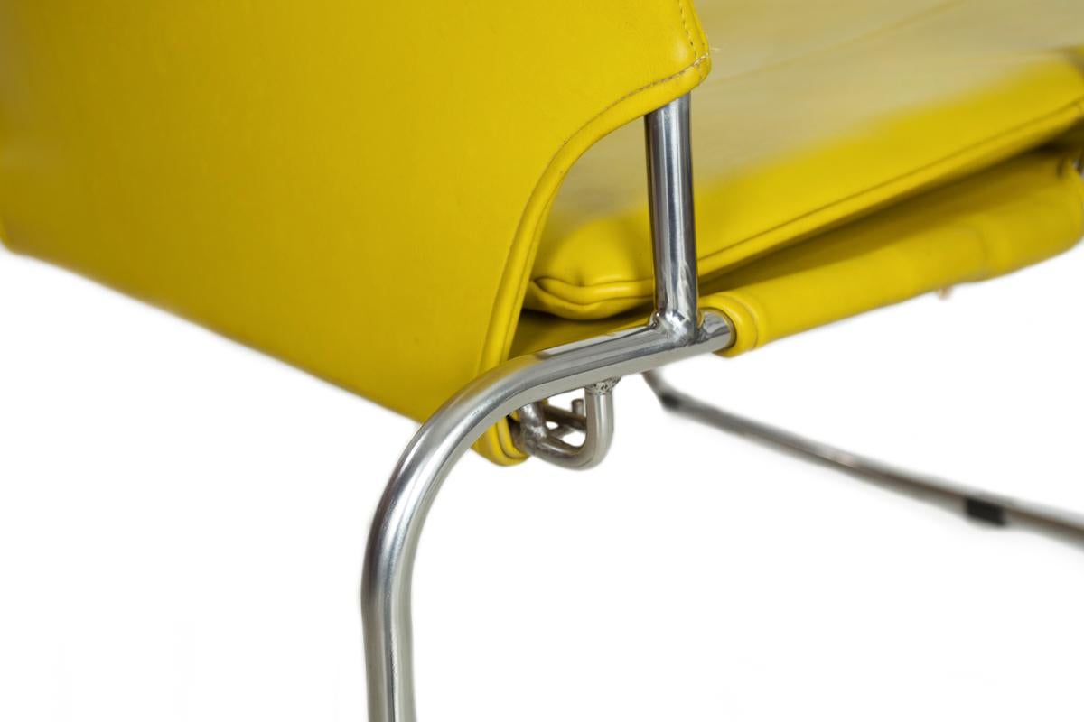 1970s Mid-Century Modern Bauhaus Tubular Chrome Steel Lounge Chairs, a Pair 4