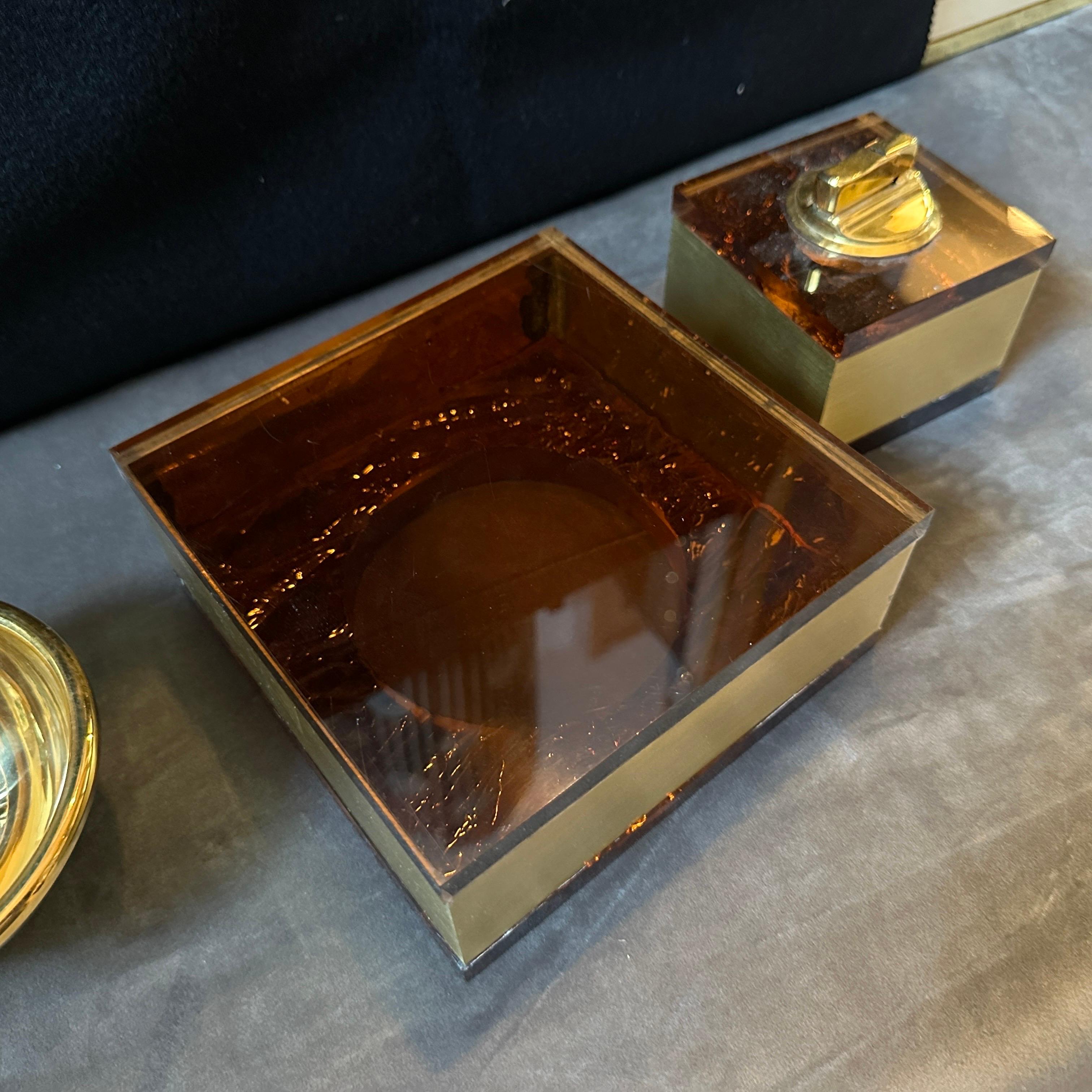 1970s Mid-Century Modern Brass and Fake Tortoiseshell Lucite Italian Smoking Set For Sale 6