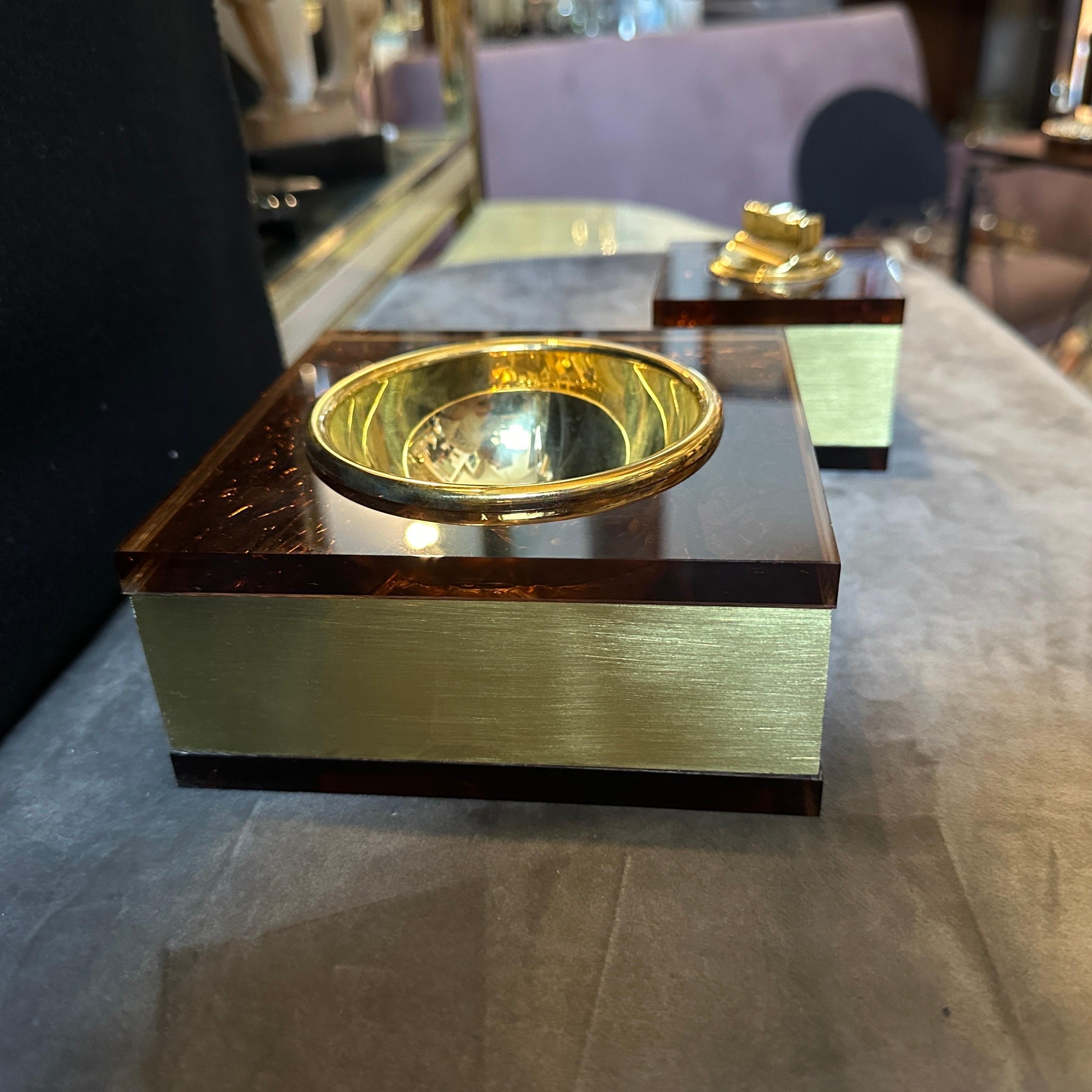 1970s Mid-Century Modern Brass and Fake Tortoiseshell Lucite Italian Smoking Set For Sale 8