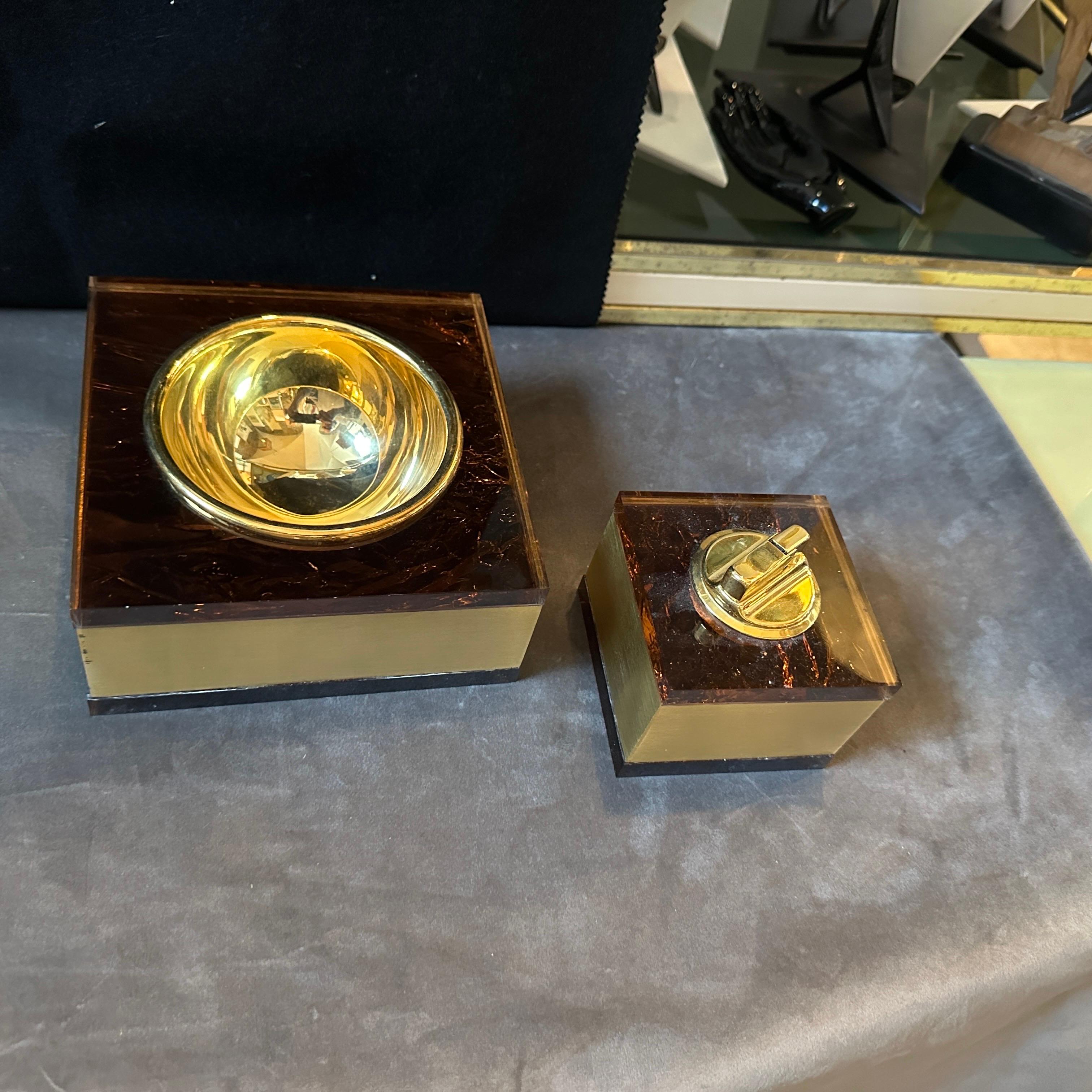 1970s Mid-Century Modern Brass and Fake Tortoiseshell Lucite Italian Smoking Set For Sale 9