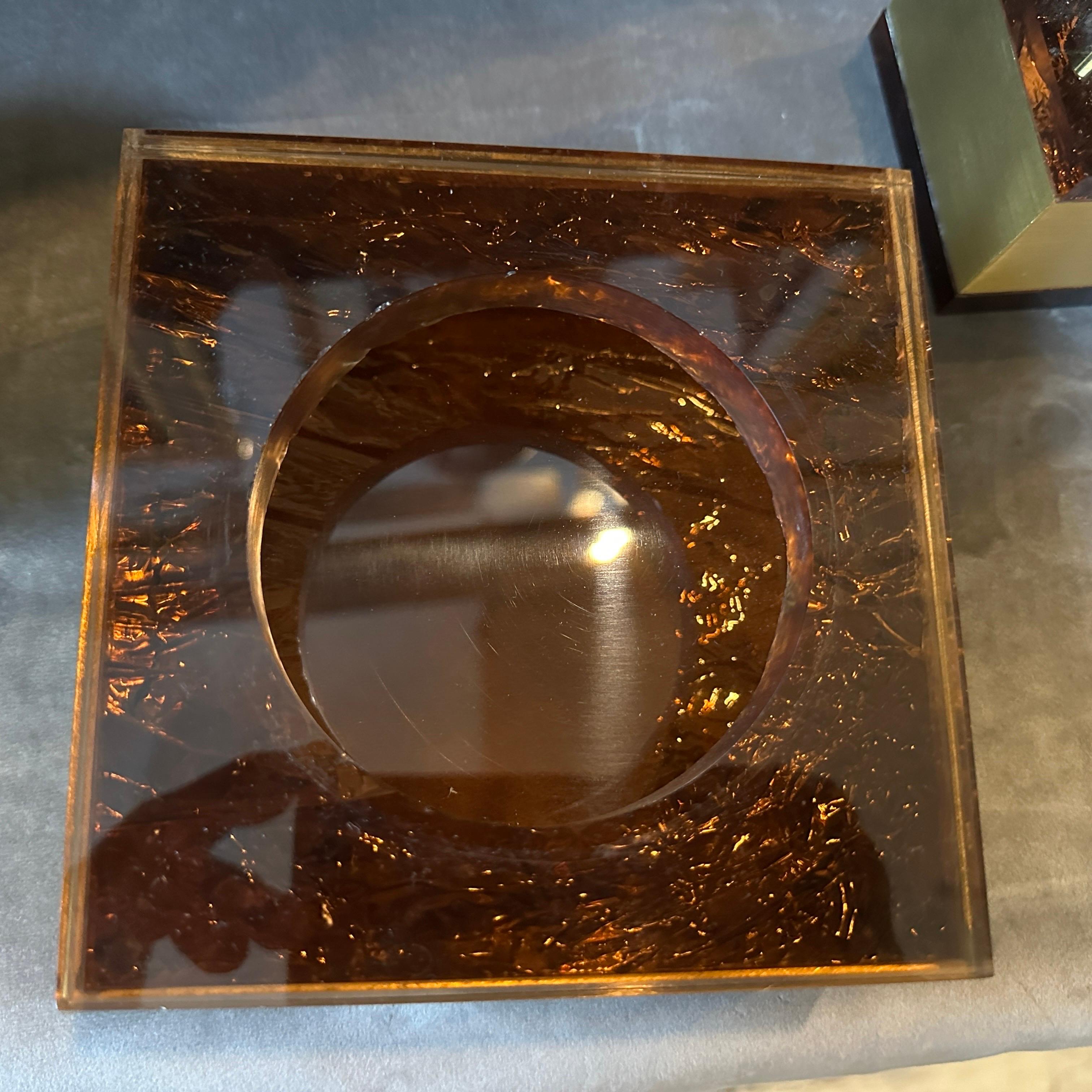 1970s Mid-Century Modern Brass and Fake Tortoiseshell Lucite Italian Smoking Set For Sale 4