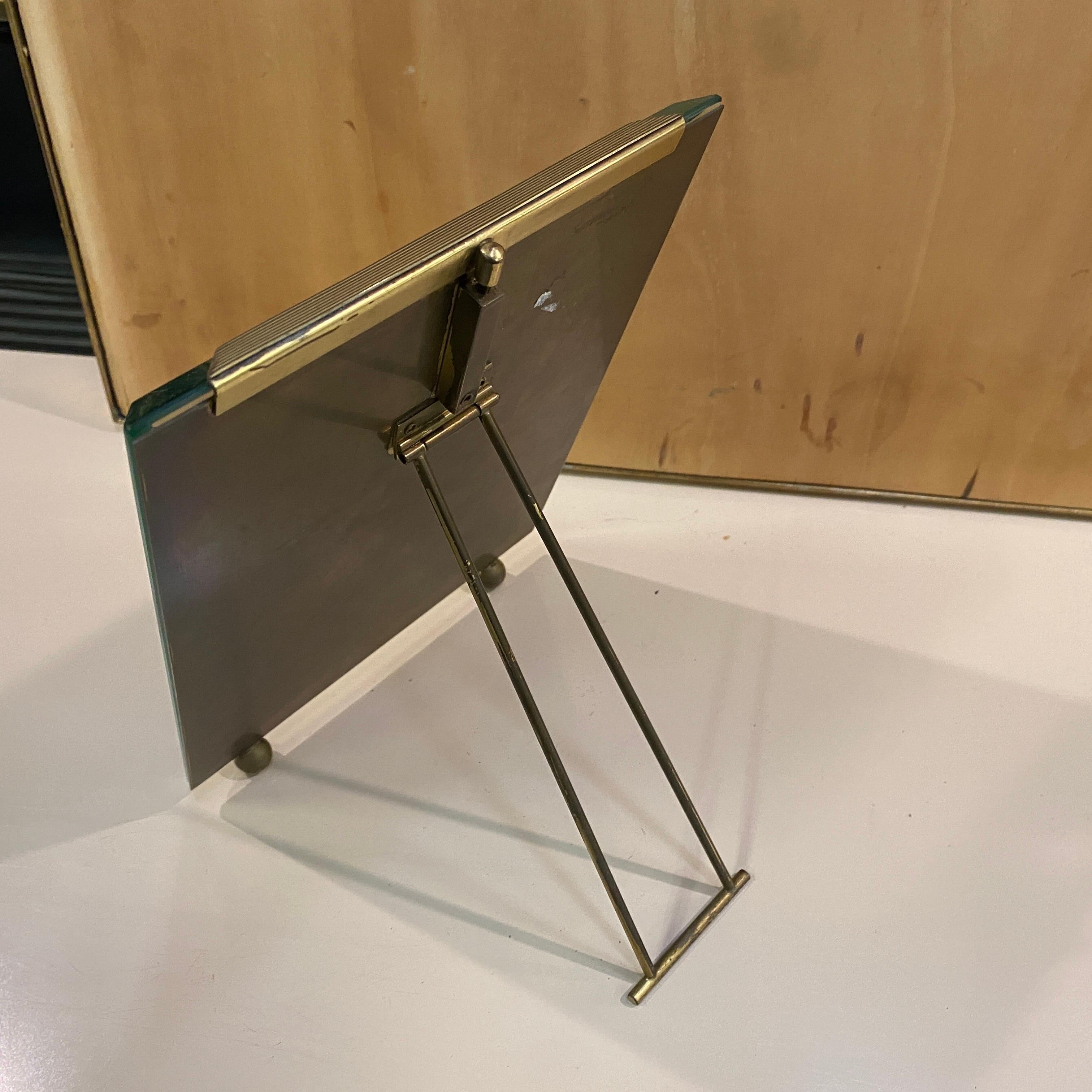 1970s Mid-Century Modern Brass and Glass Italian Picture Frame by Tommaso Barbi For Sale 5