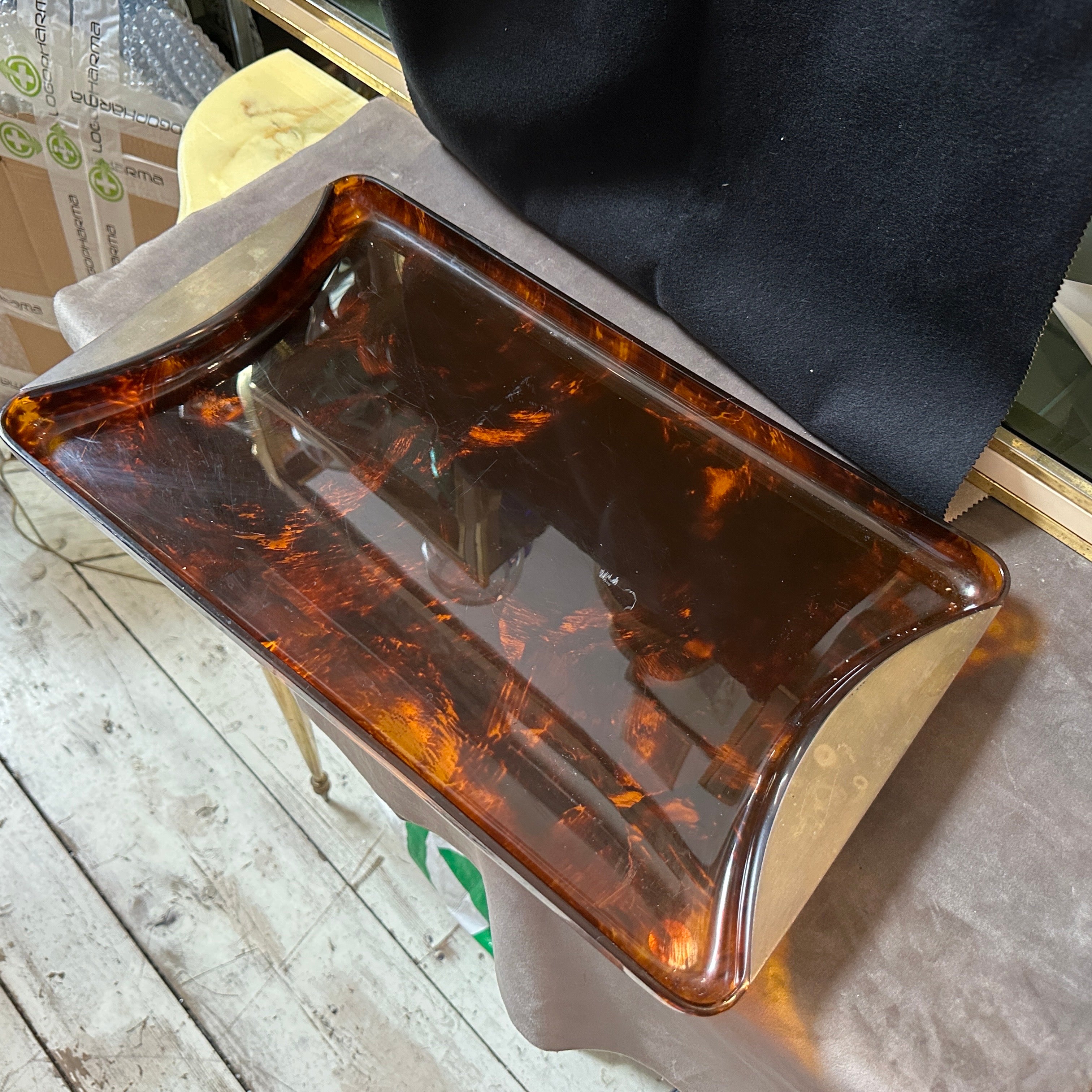 A solid brass and fake tortoise lucite bar tray designed and manufactured in Italy by Guzzini, brass it's in original patina, lucite has normal signs of the use and the age visible on the photos. The Guzzini company is a well-known Italian brand