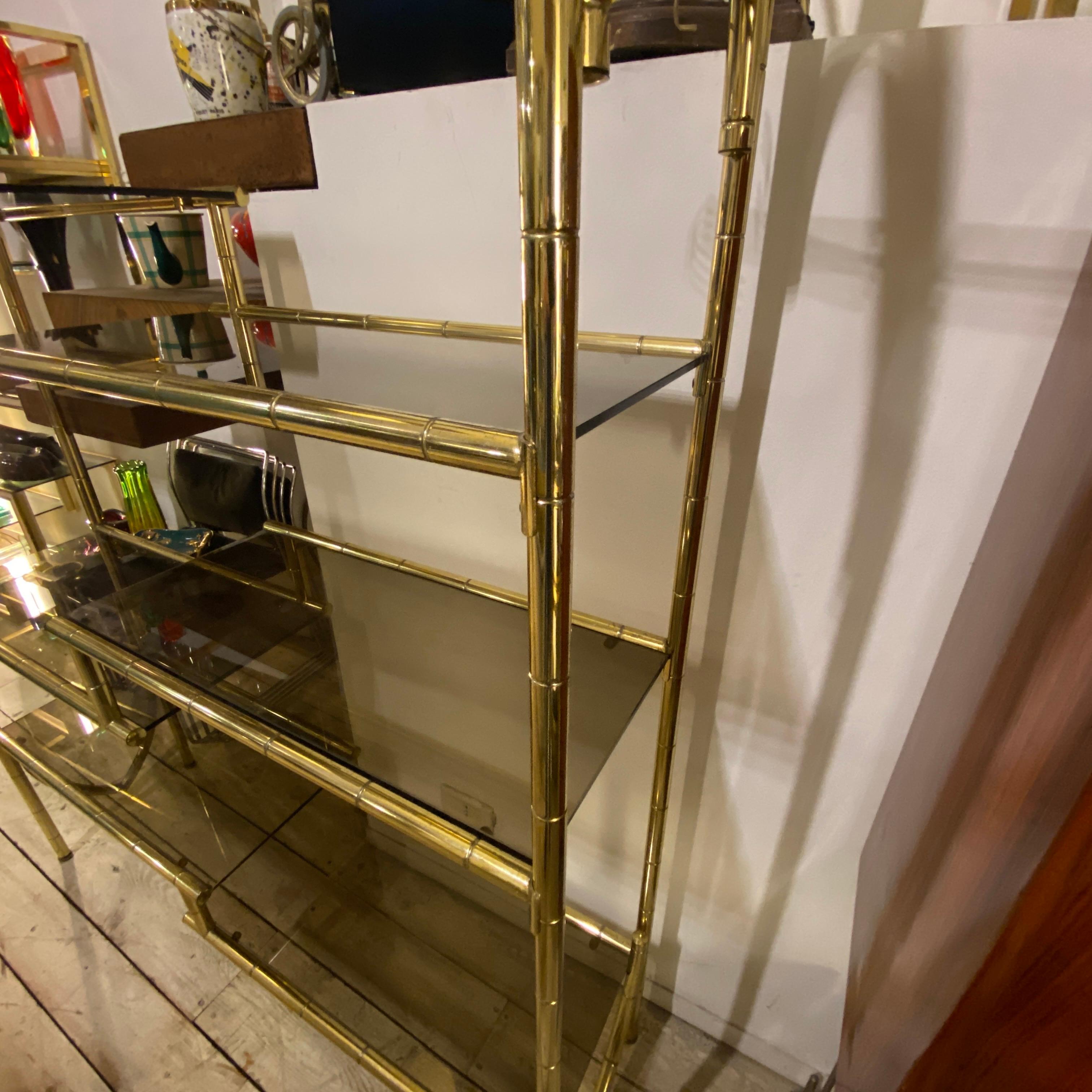 1970s Mid-Century Modern Brass and Smoked Glass Italian Bookcase For Sale 11