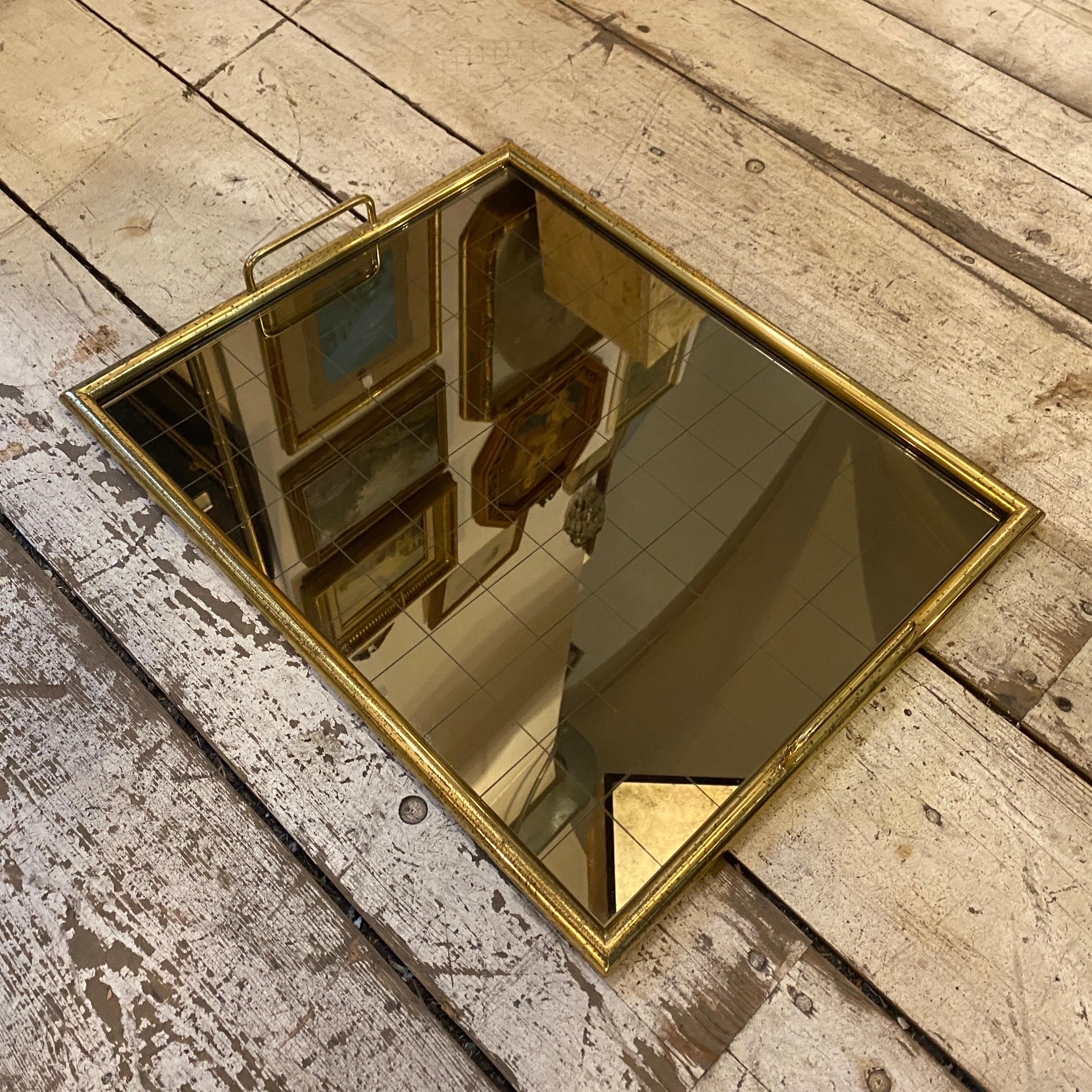1970s Mid-Century Modern Brass and Smoked Glass Italian Serving Tray For Sale 3