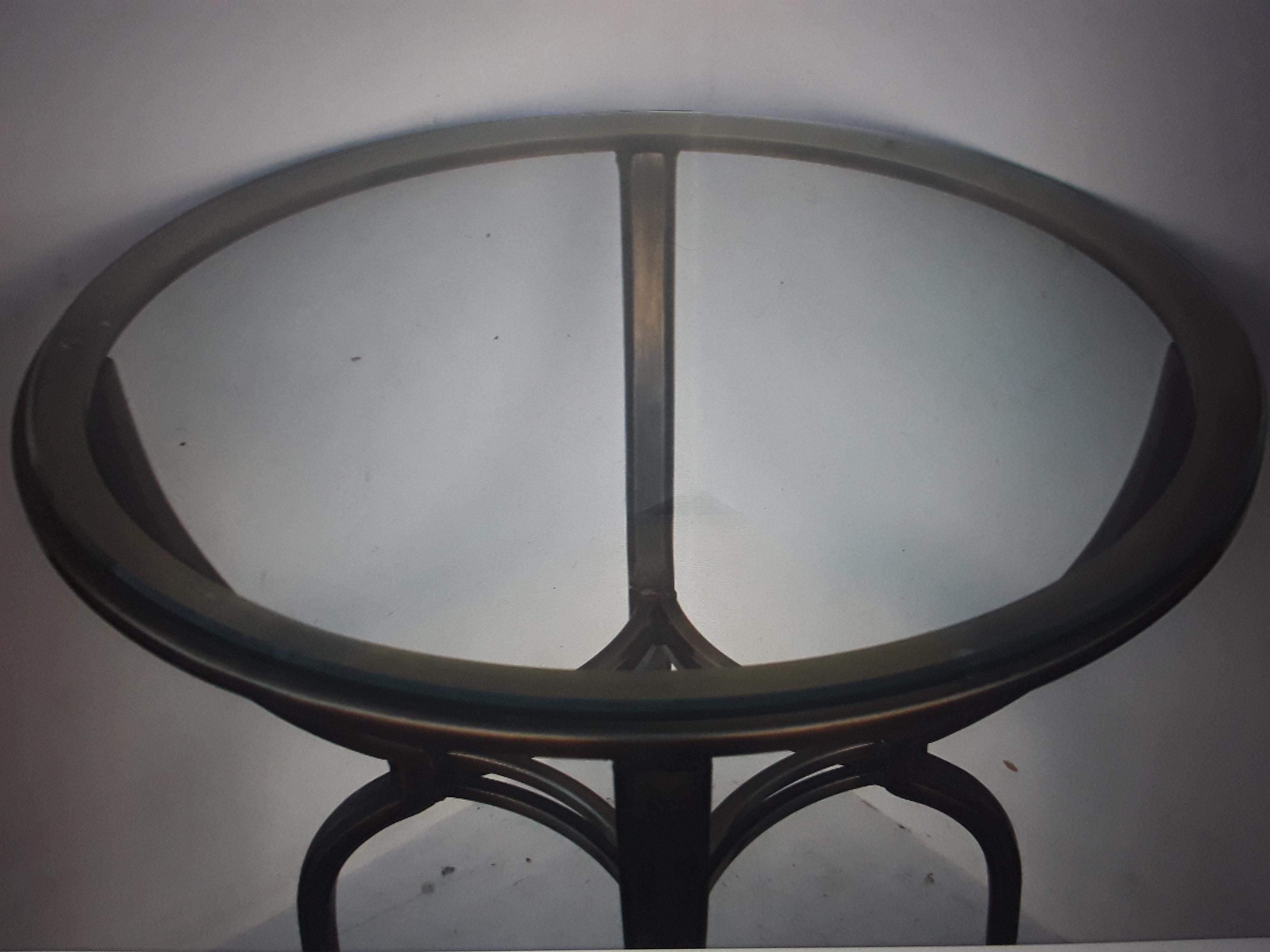 1970's Mid Century Modern Brass Toned Accent/ Side Table For Sale 4