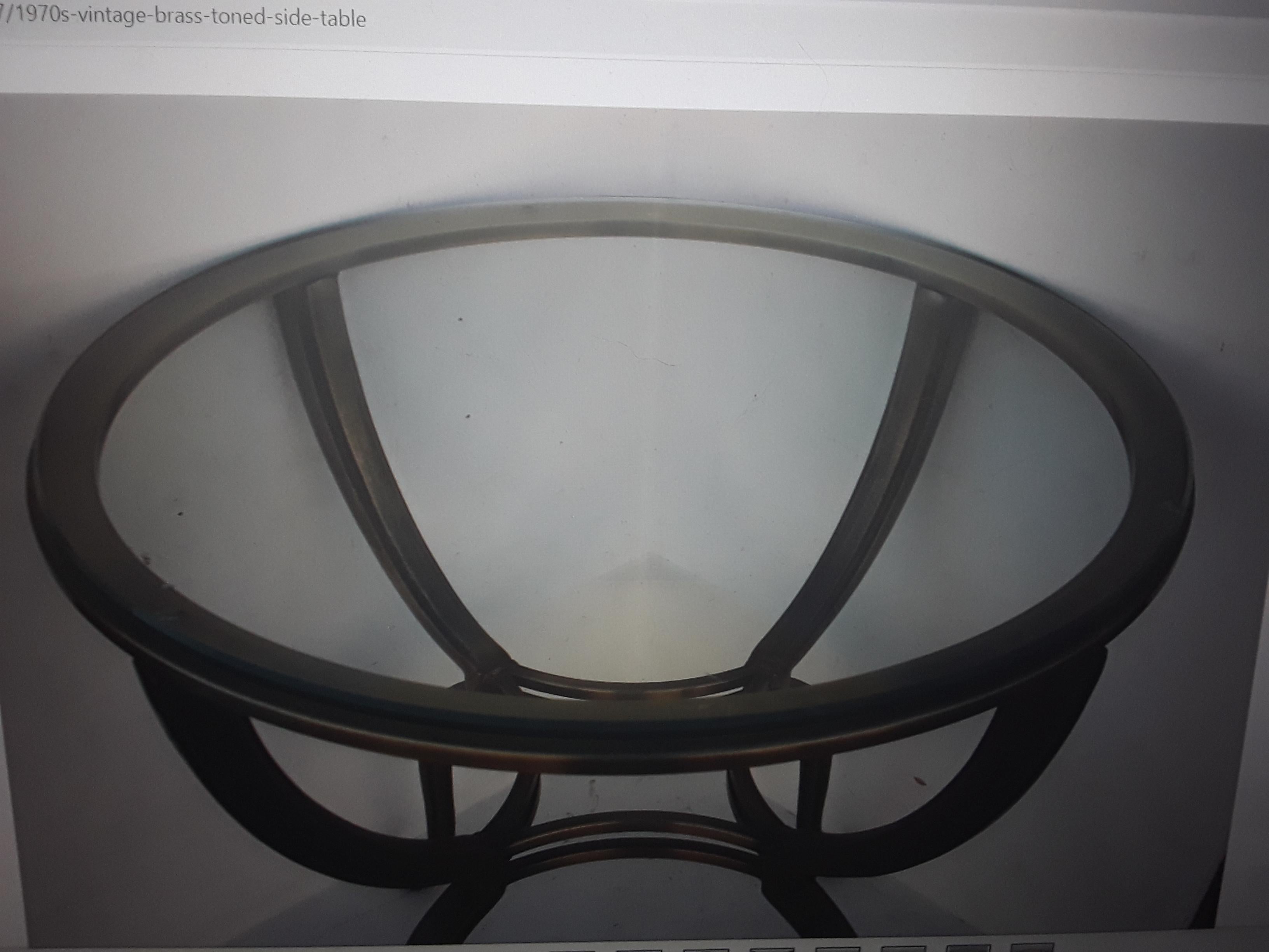 1970's Mid Century Modern Brass Toned Accent/ Side Table For Sale 5
