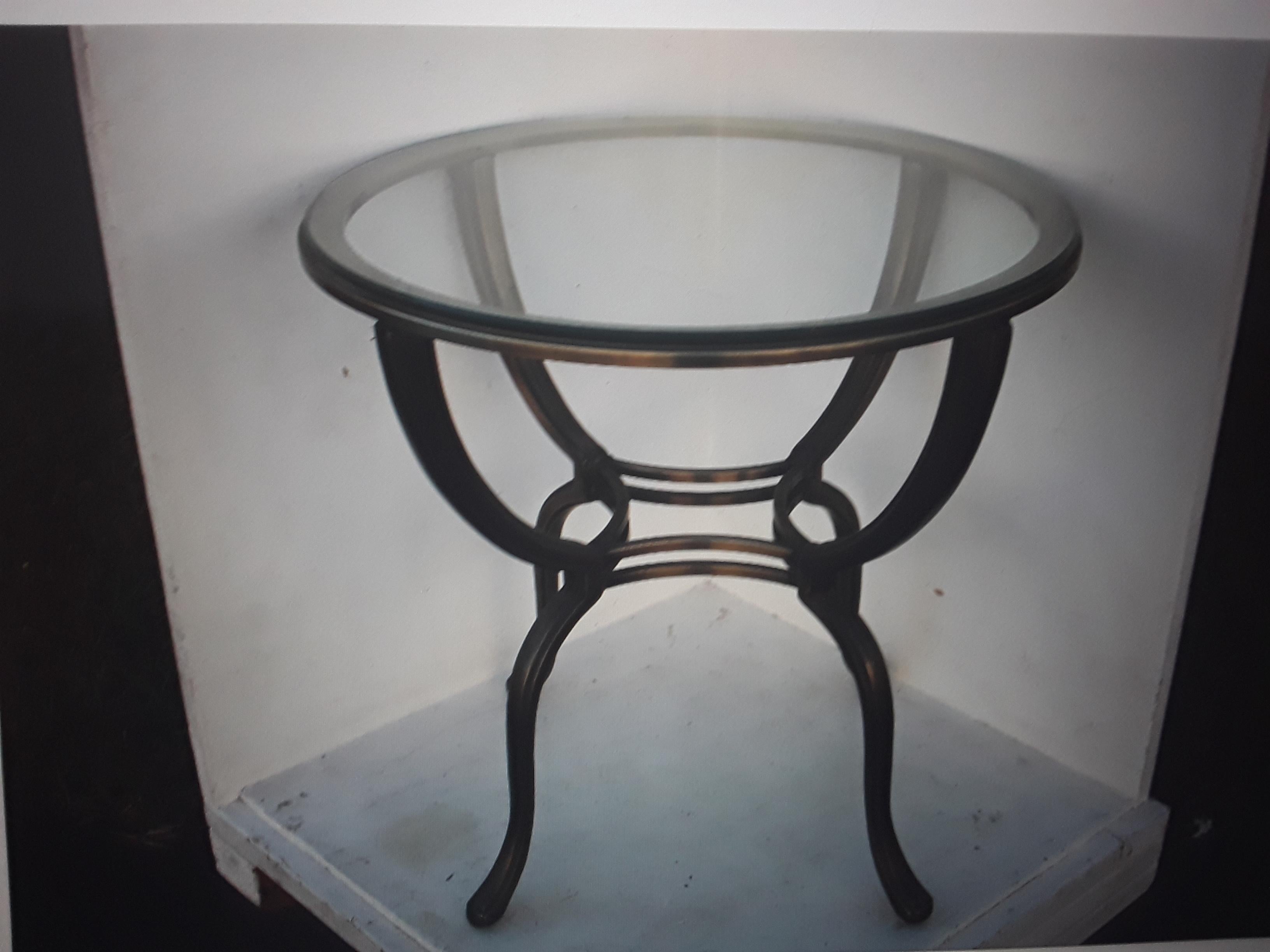 1970's Mid Century Modern Brass Toned Accent/ Side Table In Good Condition For Sale In Opa Locka, FL