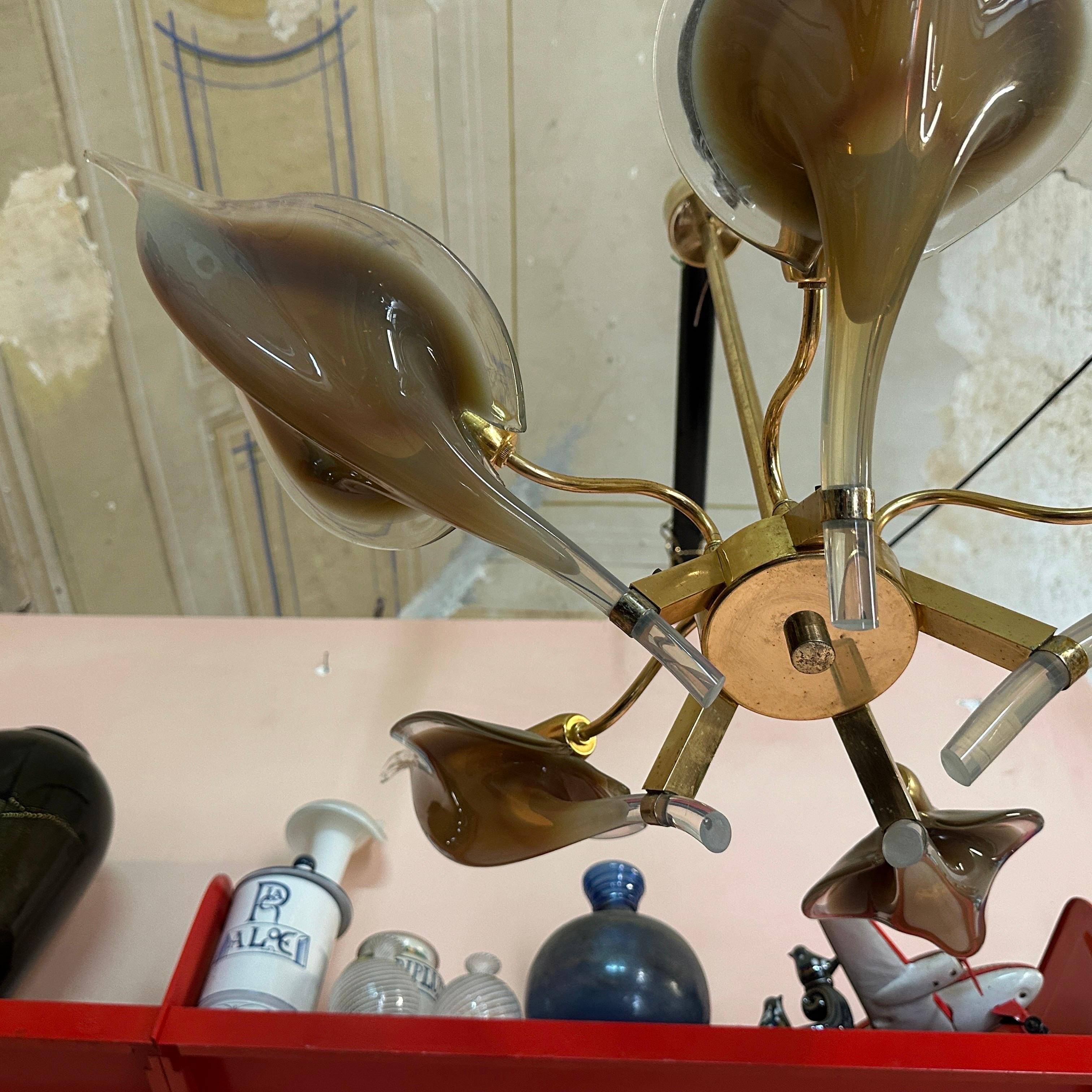 1970er Jahre Mid-Century Modern Brown Murano Glas und Messing Kronleuchter von Franco Luce im Angebot 1