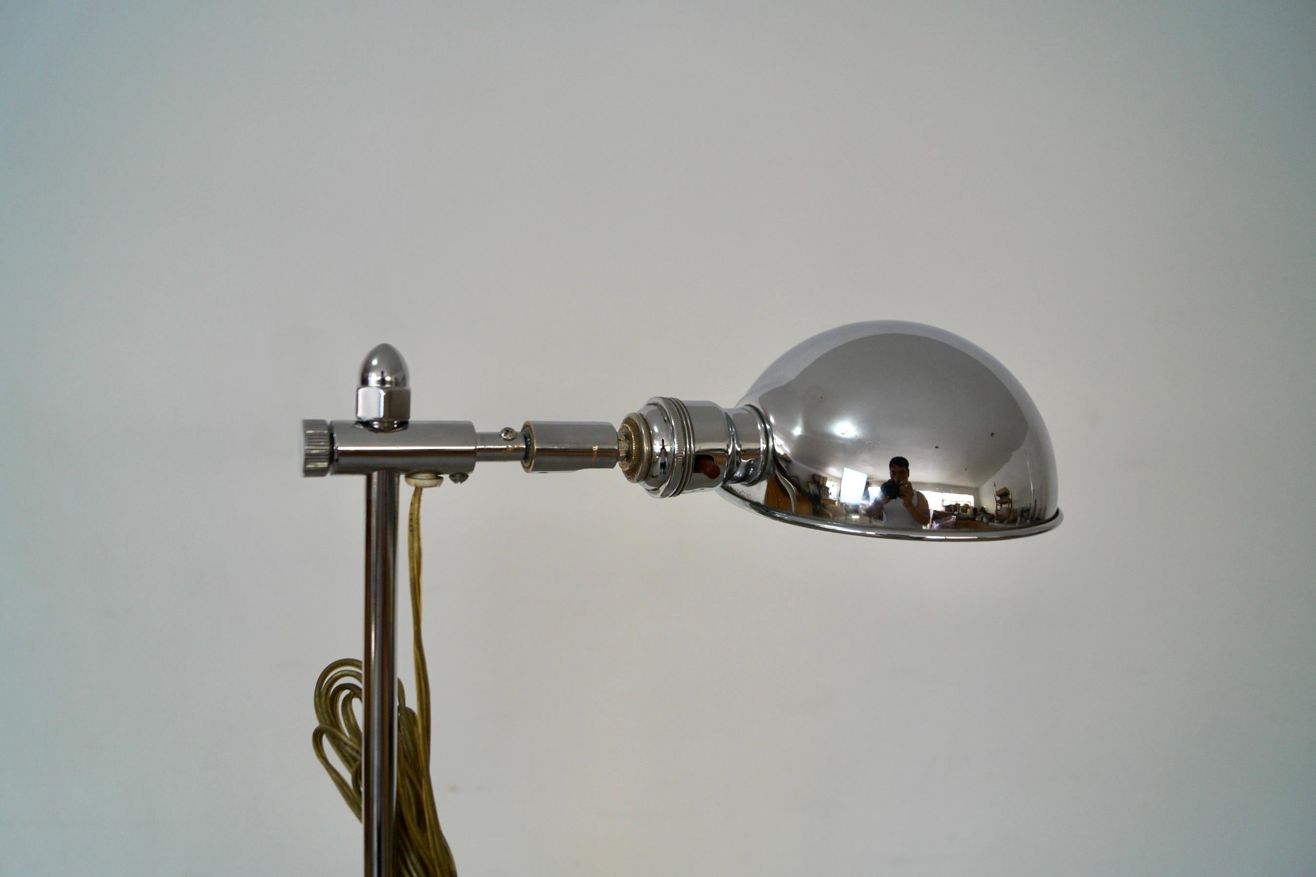 1970's Mid-Century Modern Bryant Lighting Adjustable Chrome Floor Lamp For Sale 10
