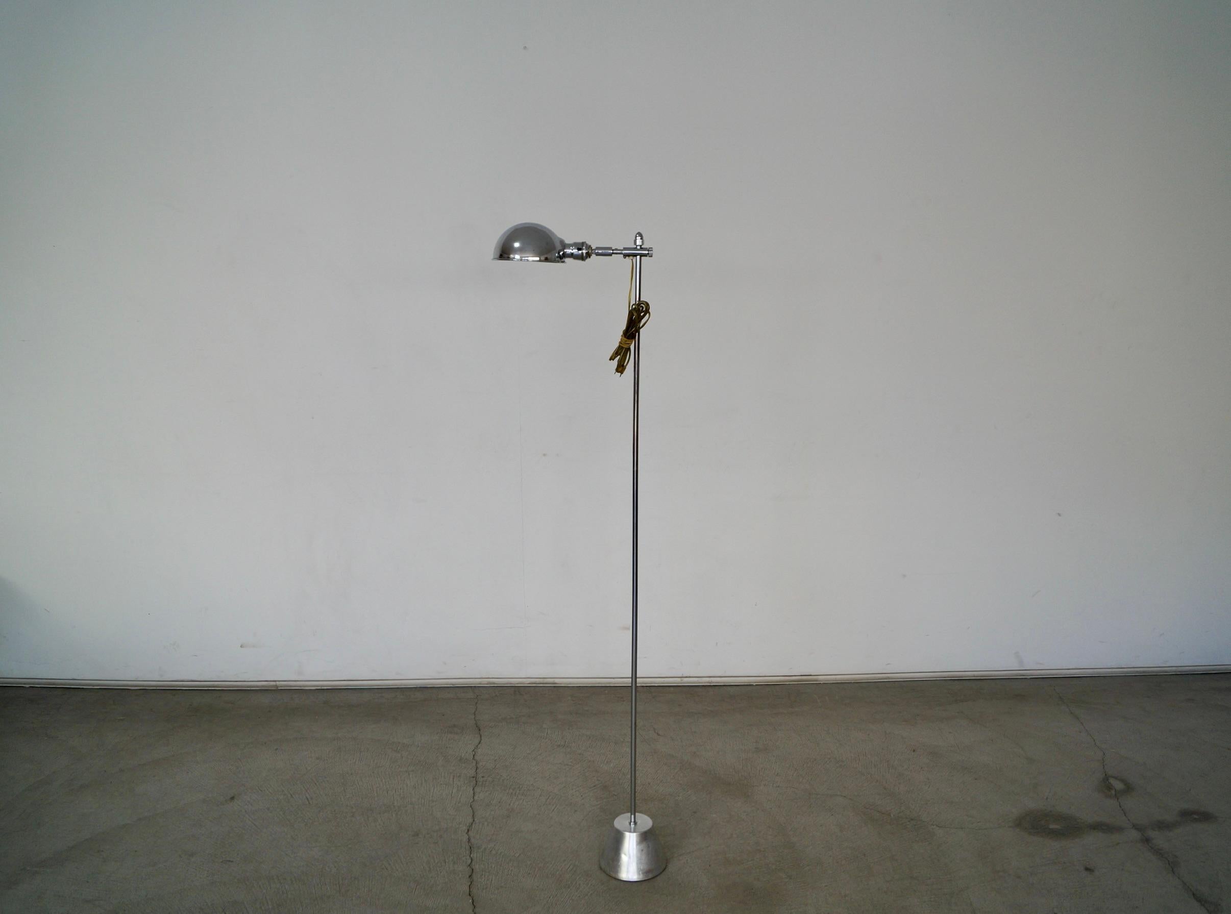 1970's Mid-Century Modern Bryant Lighting Adjustable Chrome Floor Lamp For Sale 3