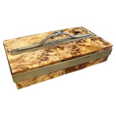 1970 Mid-Century Modern Burl Wood and Brass Italian Luxury Jewelry Box (Boîte à bijoux italienne de luxe en bois de ronce et laiton)
