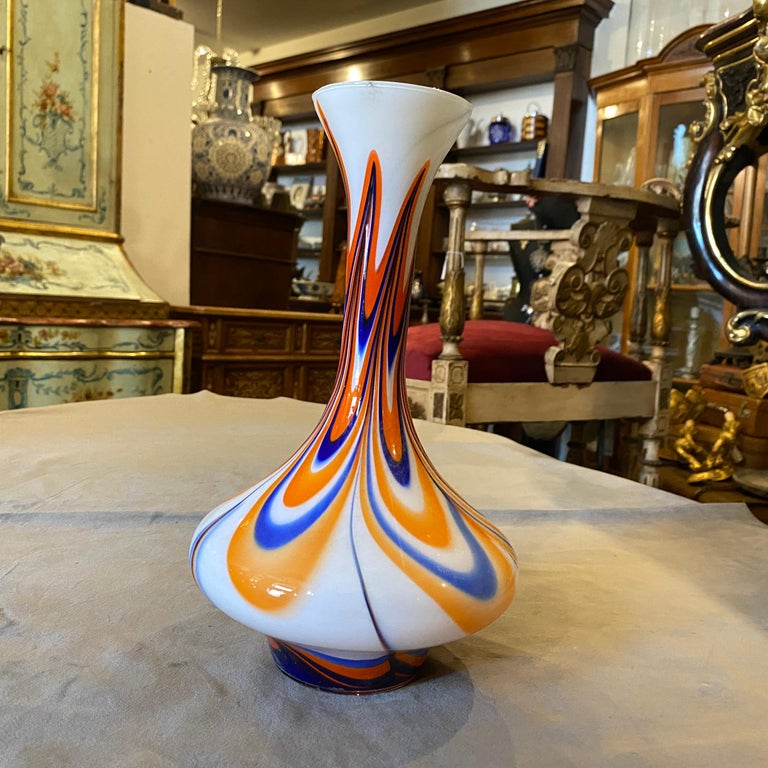 1970s Mid-Century Modern Carlo Moretti Orange and Blue Opaline Vase For Sale 2