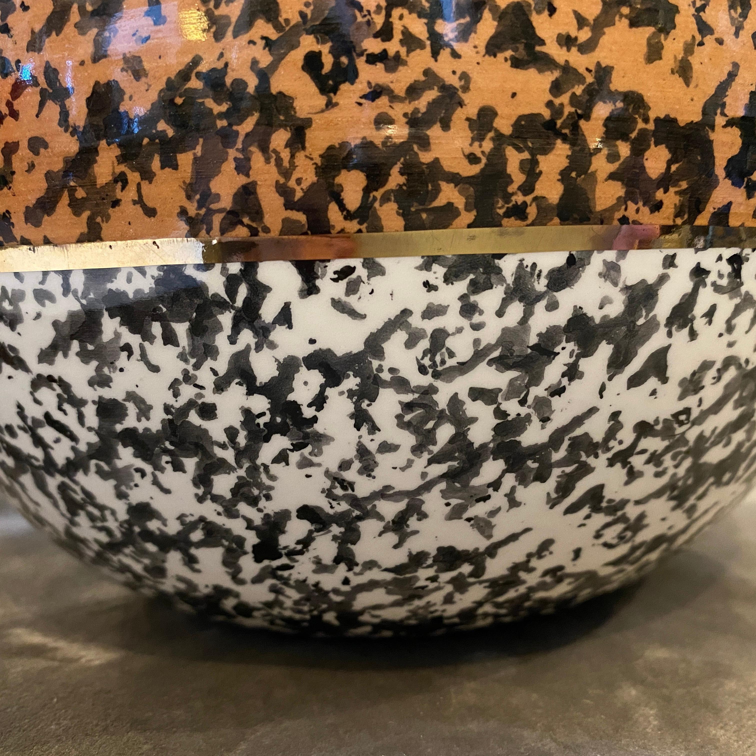 Fait main Vase italien rond en céramique mi-siècle moderne, années 1970 en vente