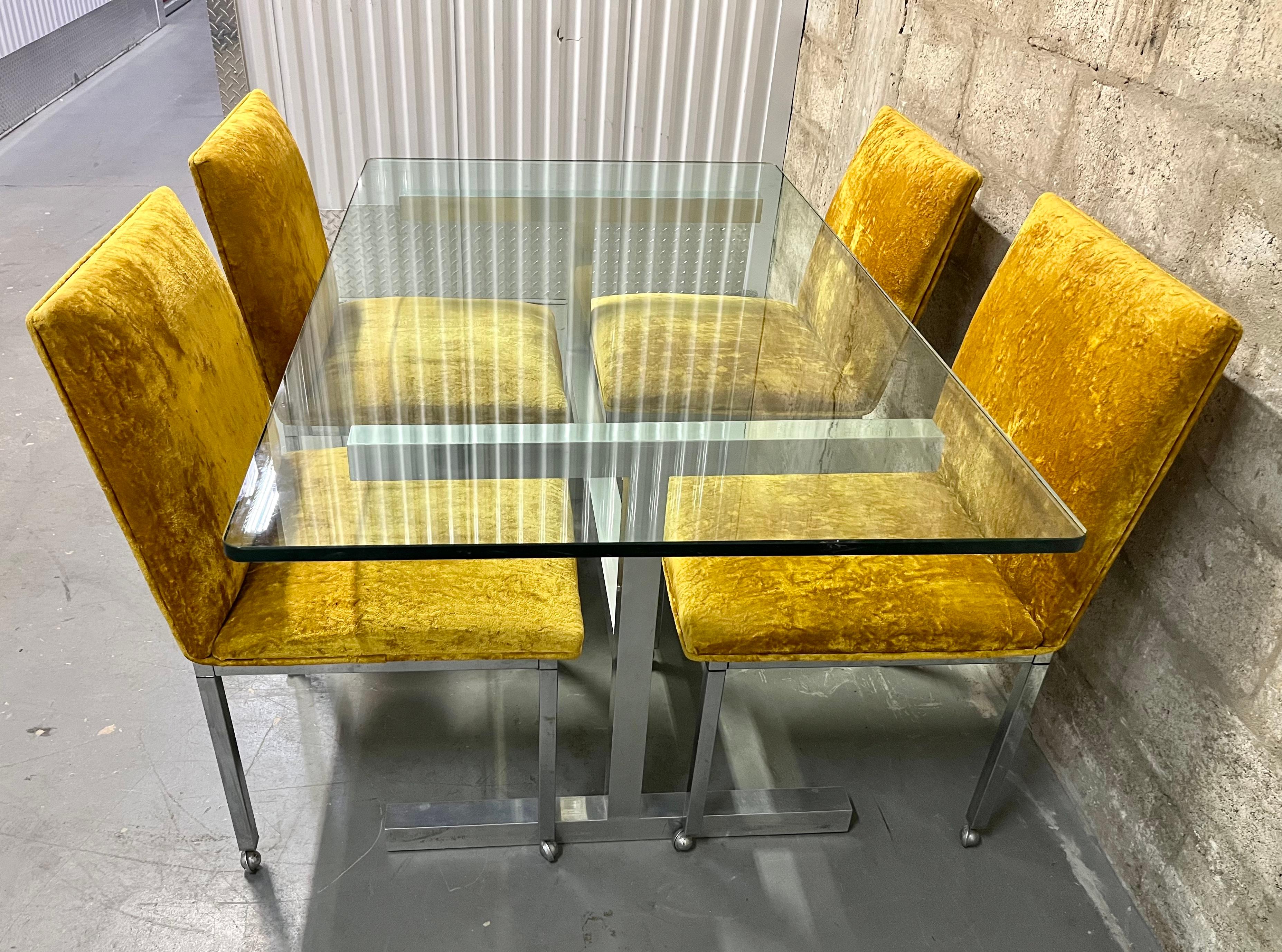 1970s Mid Century Modern Chrome Dining Room Set in the Milo Baughman Style. In Good Condition For Sale In Miami, FL