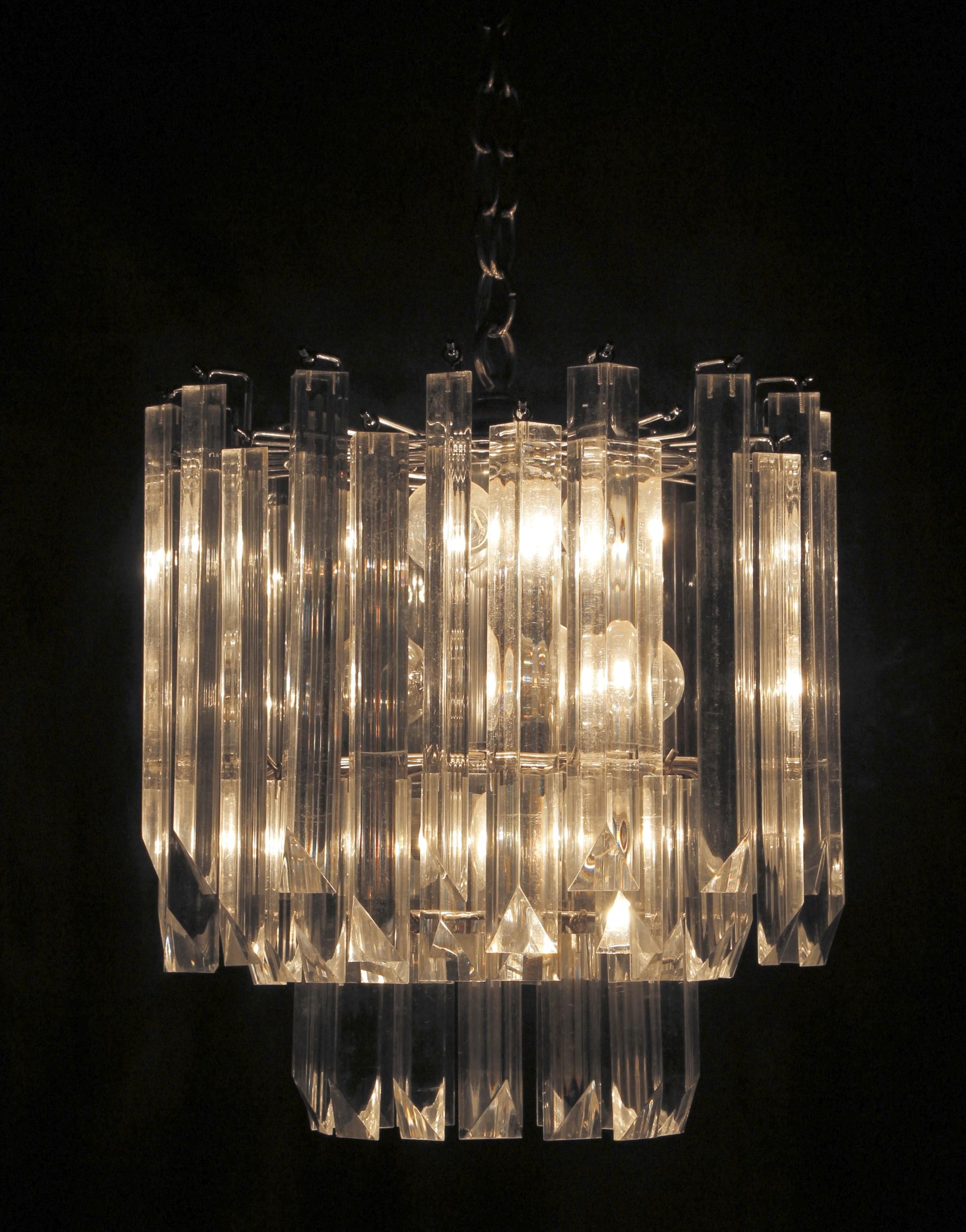 1970s Mid-Century Modern Clear Lucite 3-Tier Prism Chandelier with Chrome Frame 7