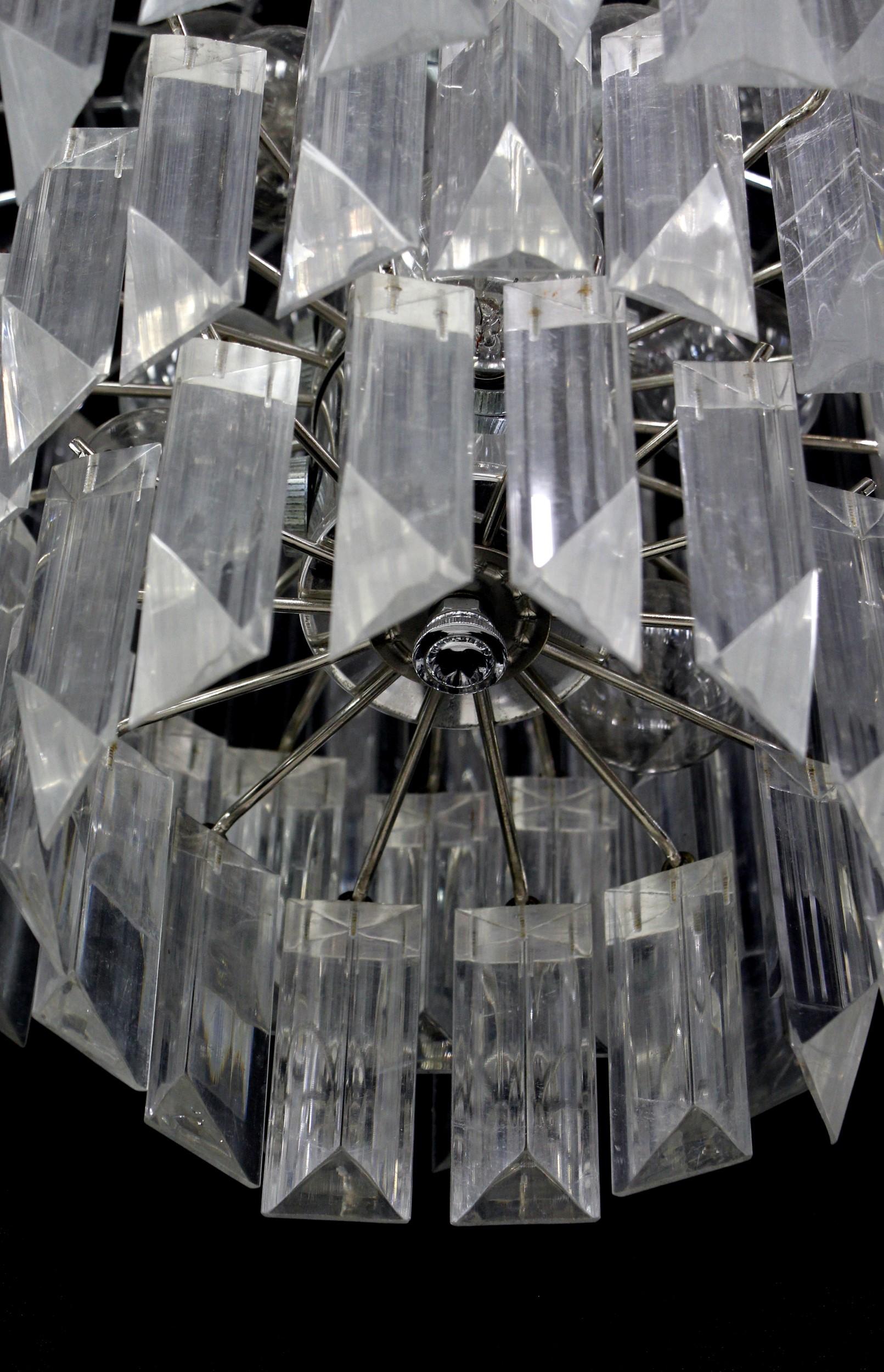 1970s Mid-Century Modern Clear Lucite 3-Tier Prism Chandelier with Chrome Frame 4