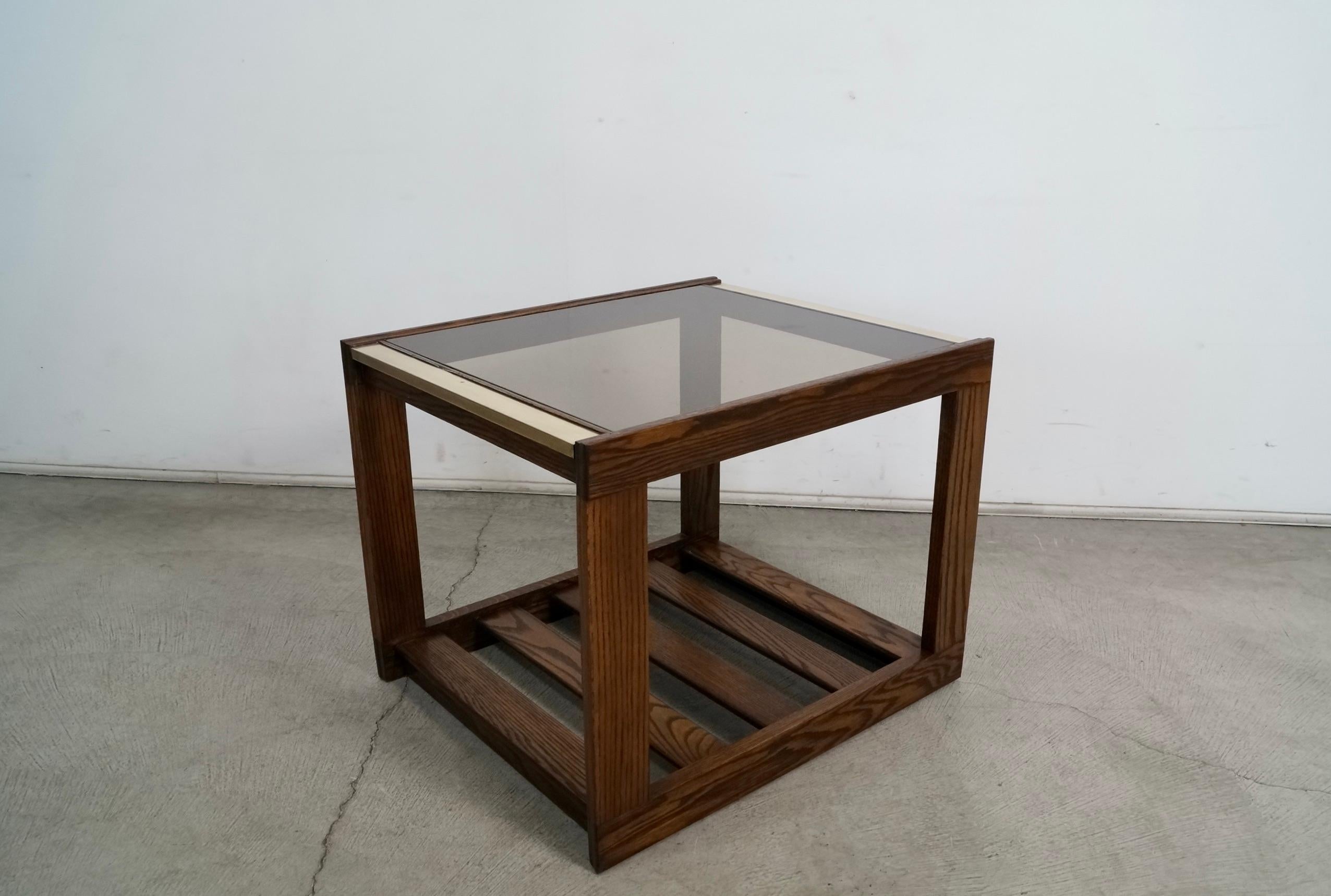 1970's Mid-Century Modern End Table by Mersman In Good Condition For Sale In Burbank, CA