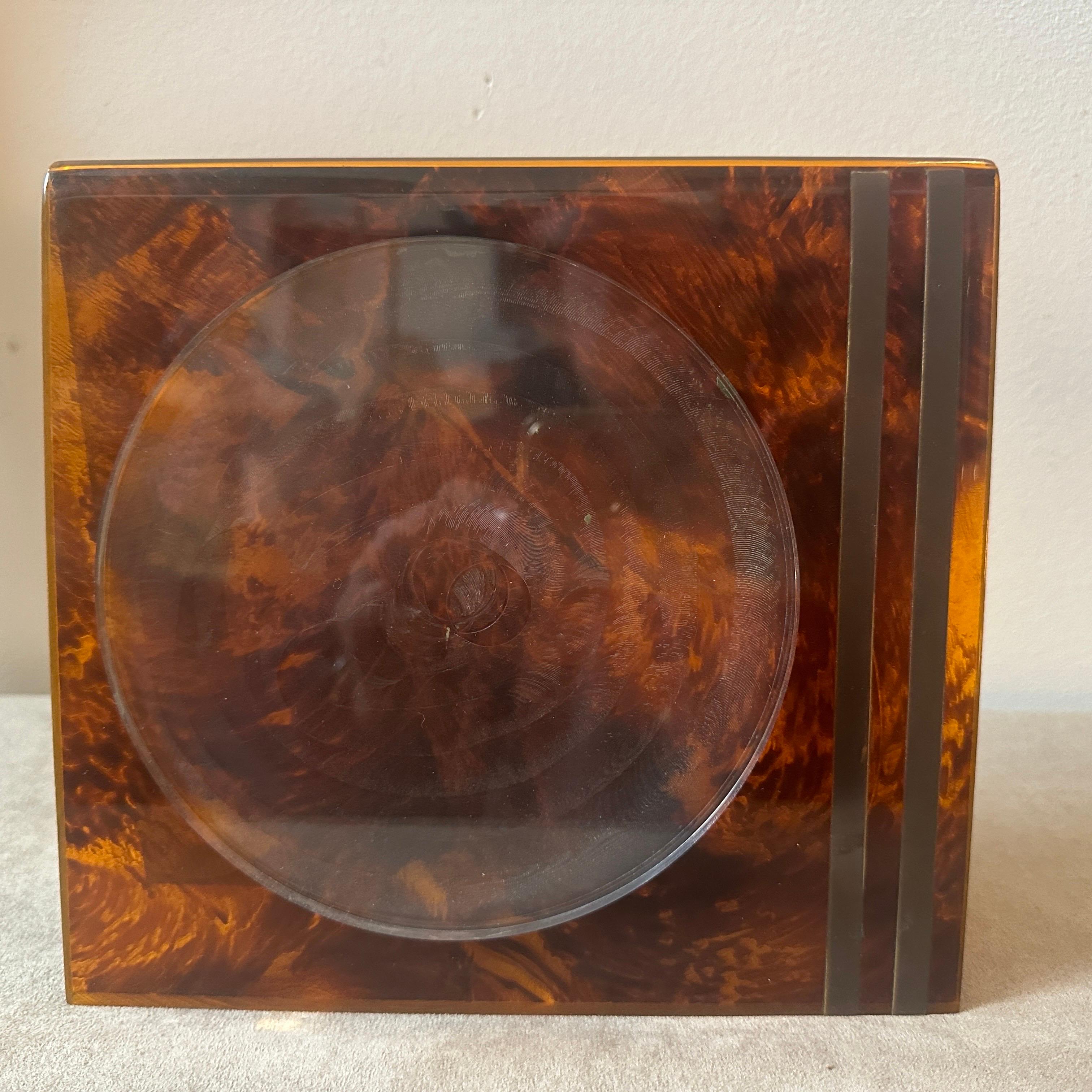 1970s Mid-Century Modern Fake Tortoise Shell Lucite and Brass Picture Frame For Sale 4