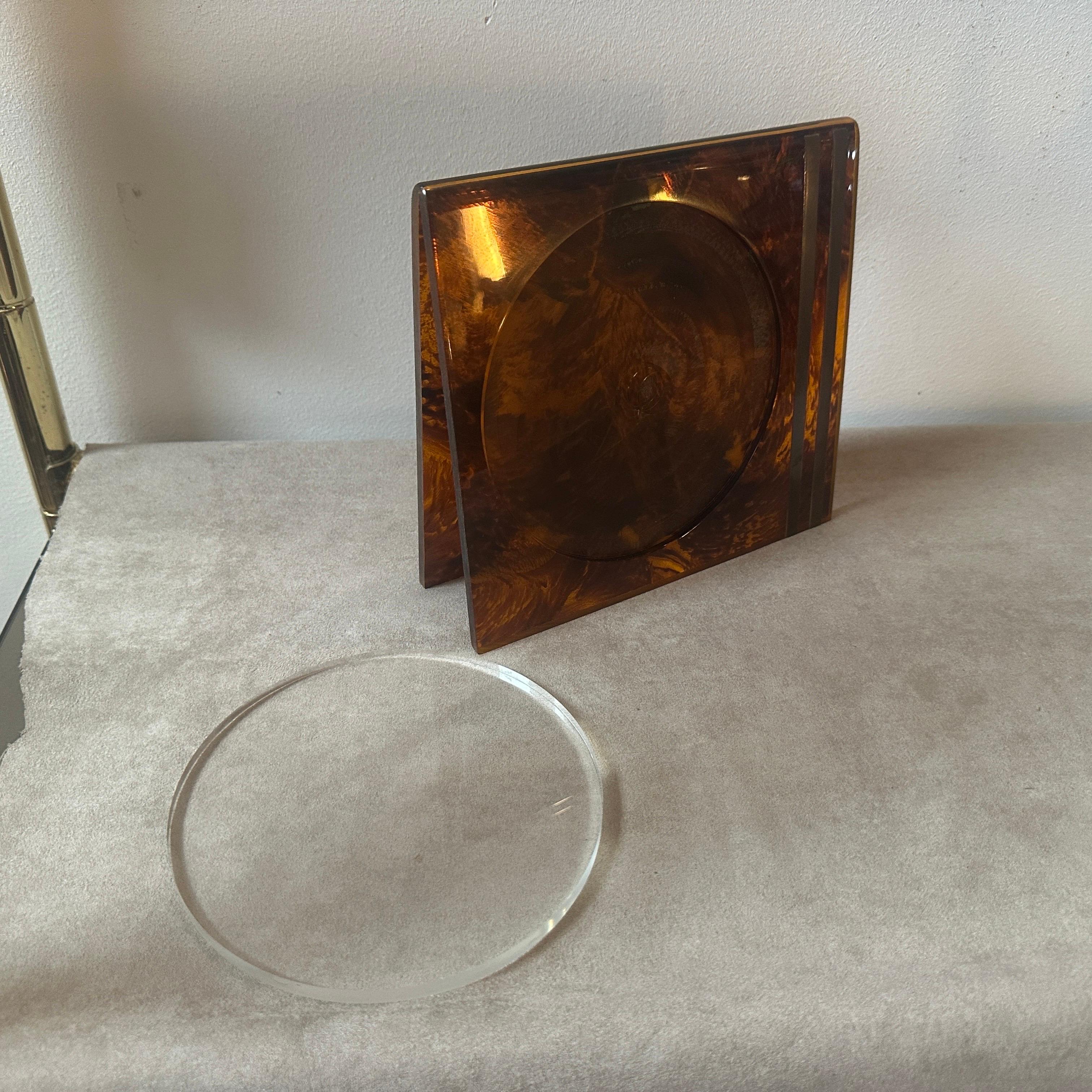 20th Century 1970s Mid-Century Modern Fake Tortoise Shell Lucite and Brass Picture Frame For Sale