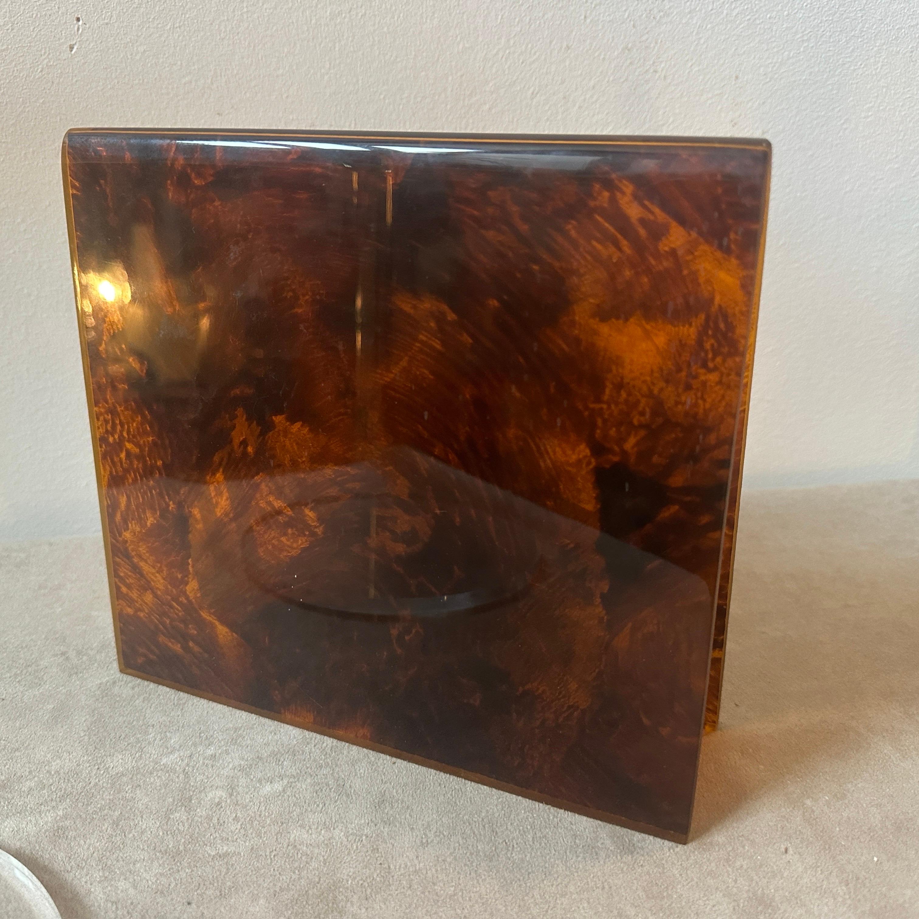 1970s Mid-Century Modern Fake Tortoise Shell Lucite and Brass Picture Frame For Sale 2