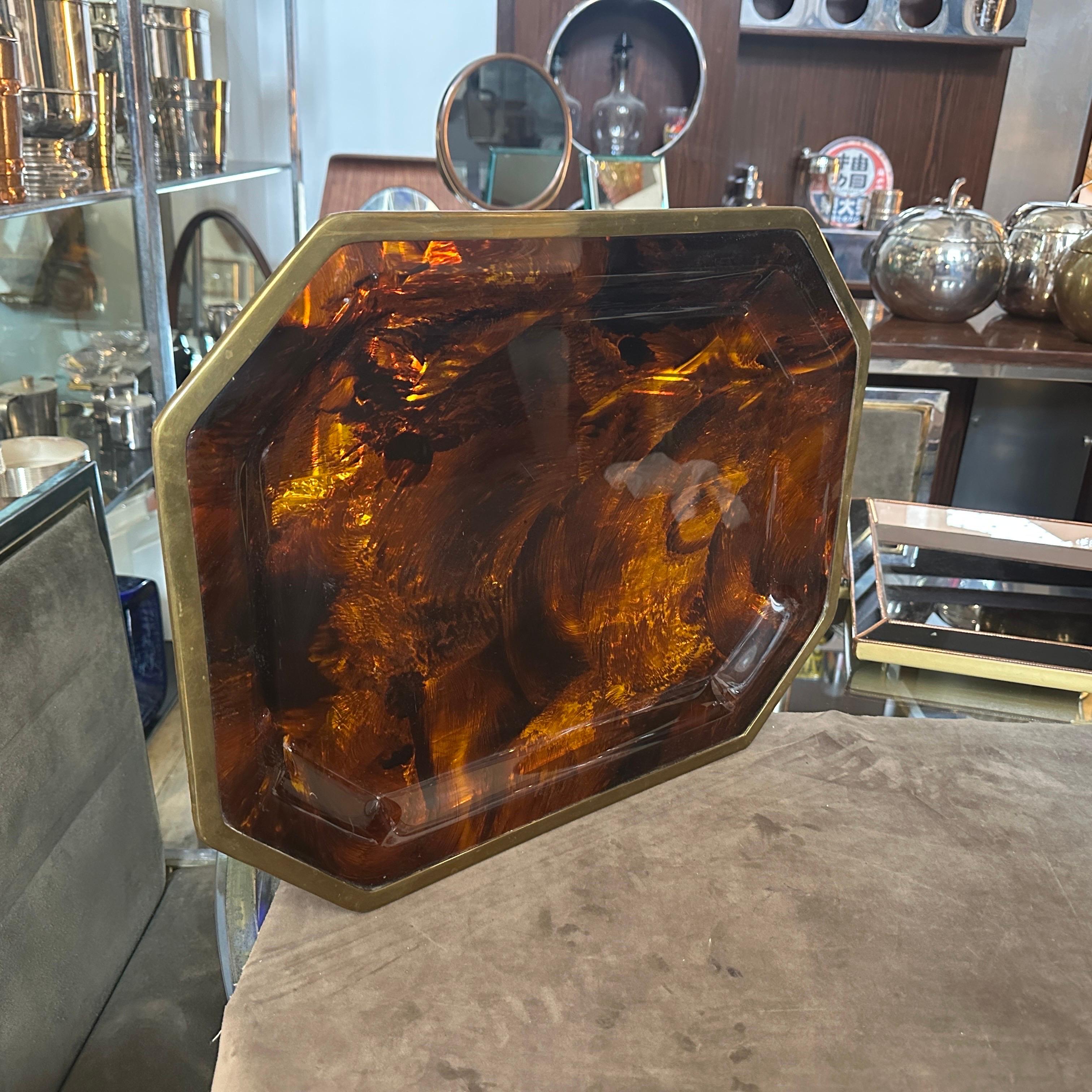 1970S Mid-Century Modern Fake Tortoiseshell Lucite and Brass Octagonal Tray For Sale 1