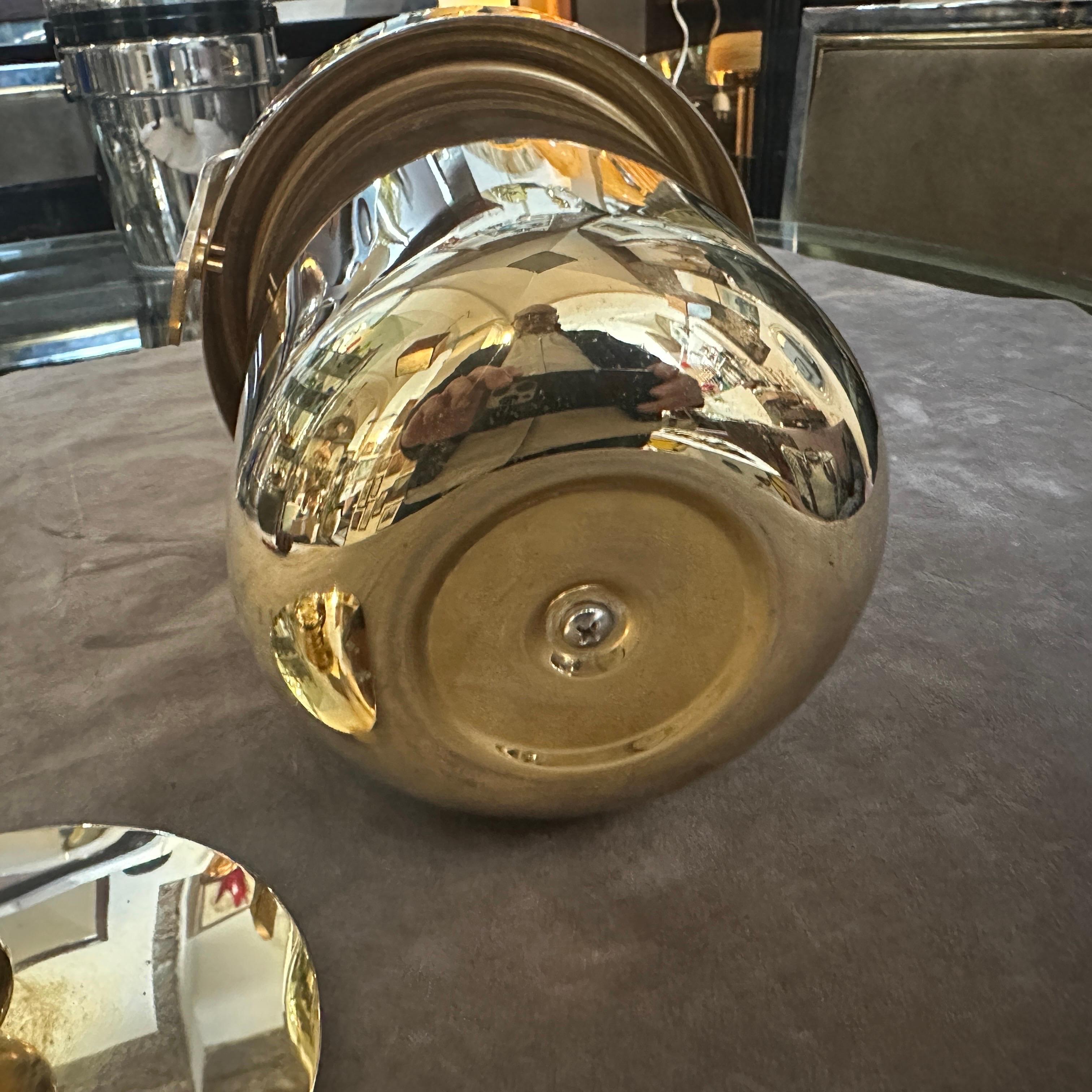 Seau à glace italien en métal doré des années 1970 Mid-Century Modern en vente 3