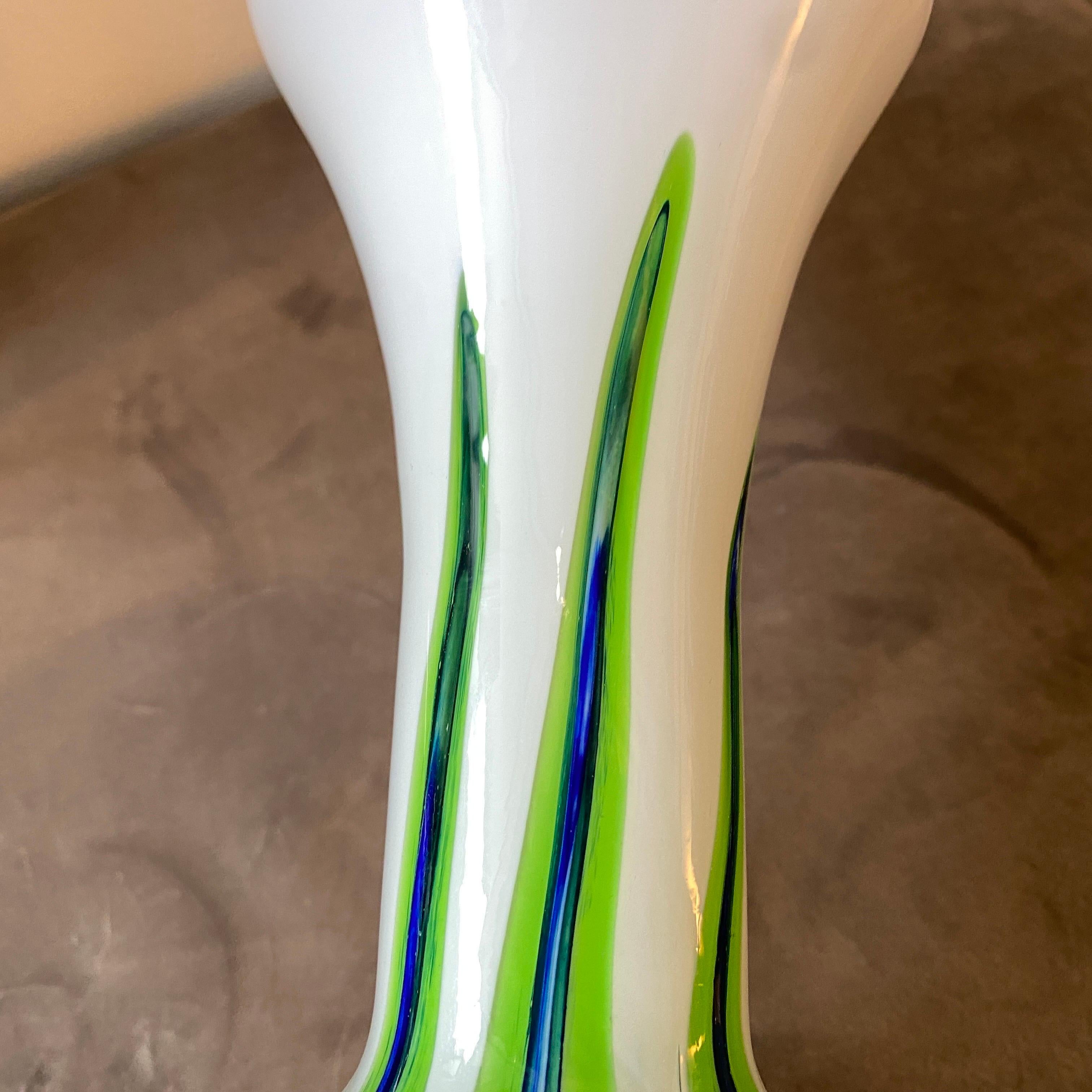 1970s Carlo Moretti for Opaline Florence Space Age Opaline Glass Italian Vase For Sale 3