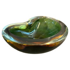 1970s Mid-Century Modern Green and Yellow Sommerso Murano Glass Bowl by Seguso
