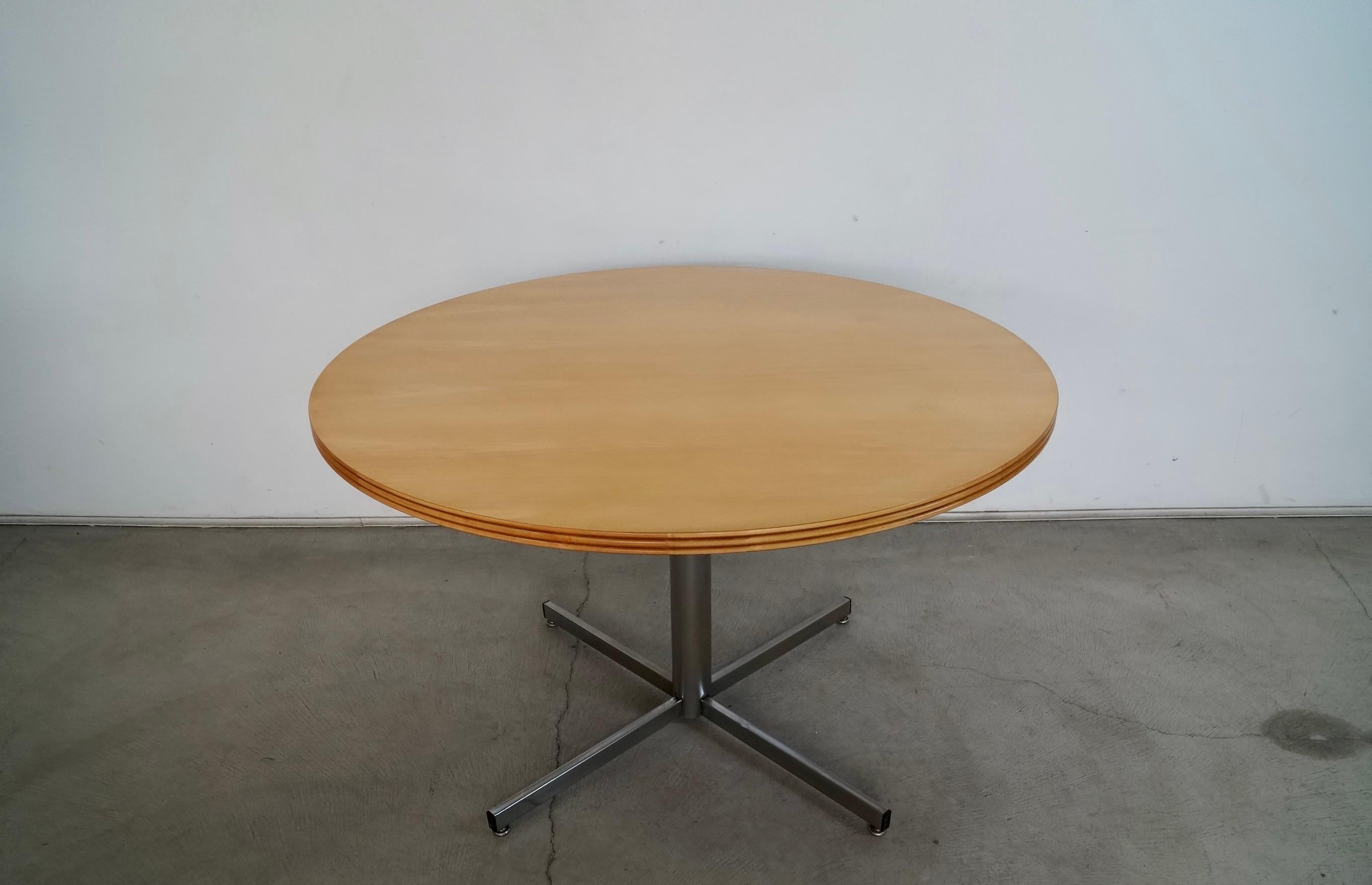 Late 20th Century 1970's Mid-Century Modern Herman Miller Style Dining Table