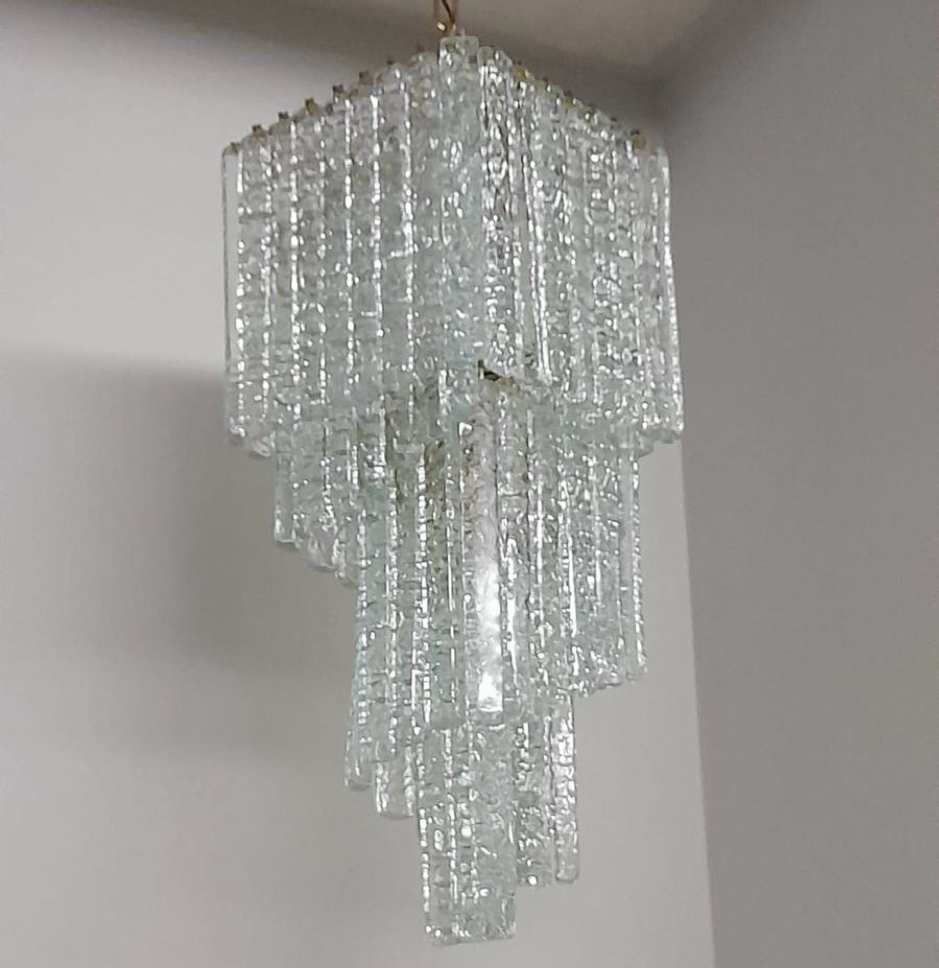1970s Mid-Century Modern Ice effect Murano Glass Cascading Chandelier by Mazzega For Sale 1