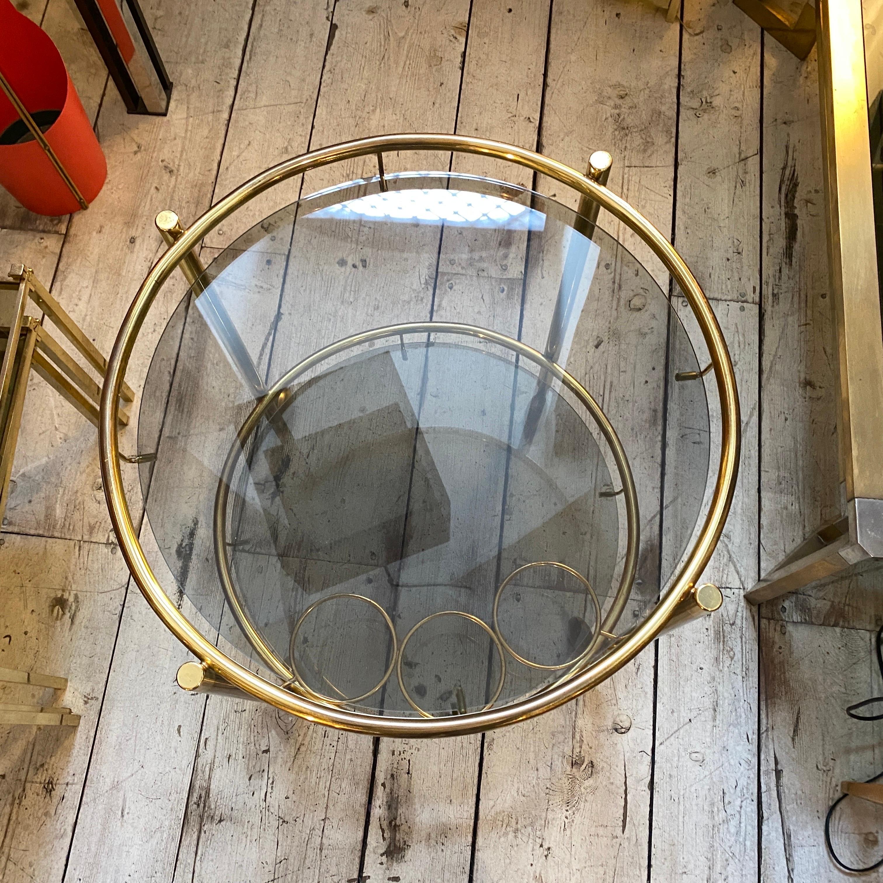 1970s Mid-Century Modern Italian Brass and Light Smoked Glass Round Bar Cart For Sale 1