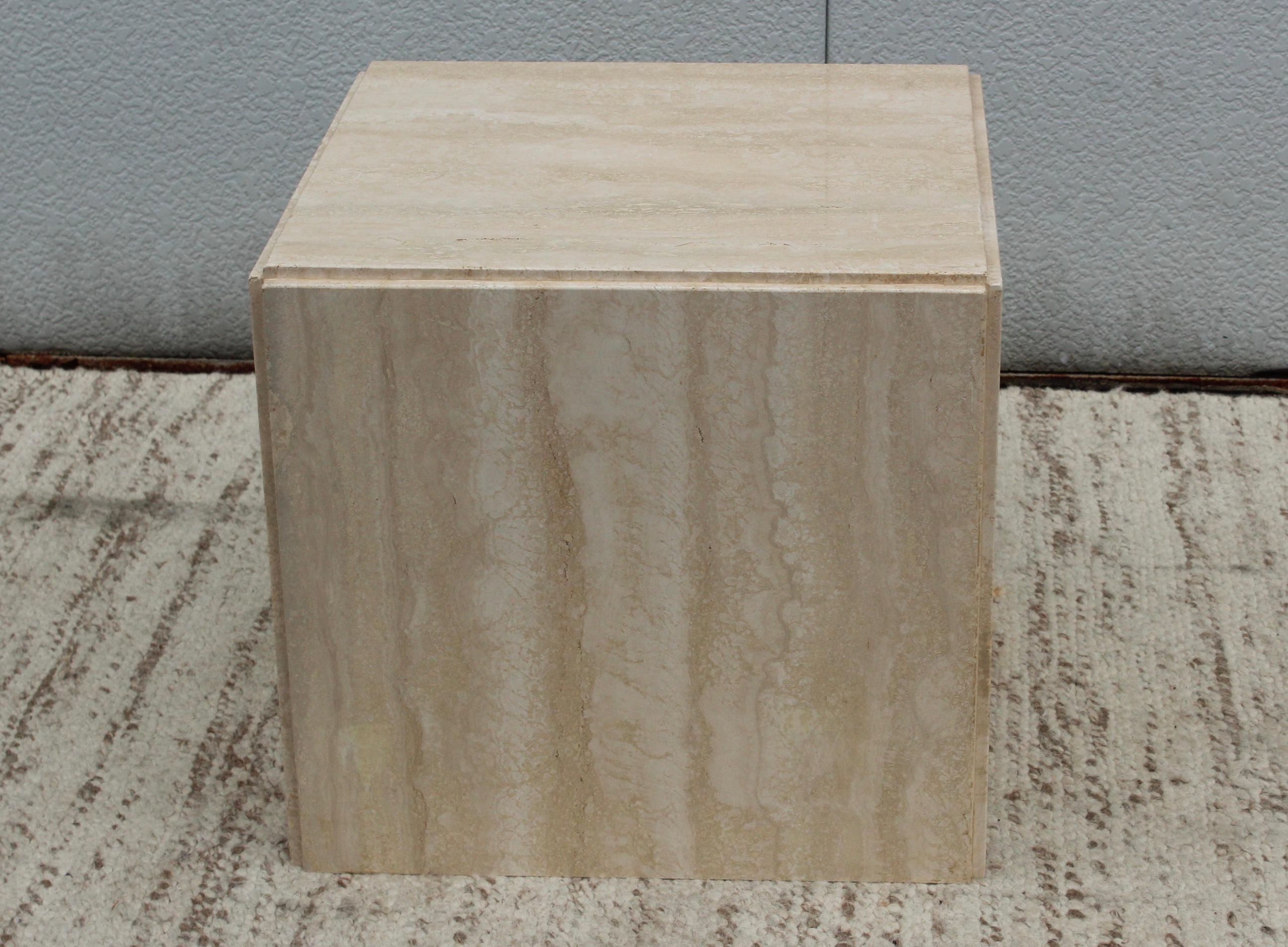 1970's Mid-Century Modern Italian Travertine Side Table In Good Condition For Sale In New York, NY