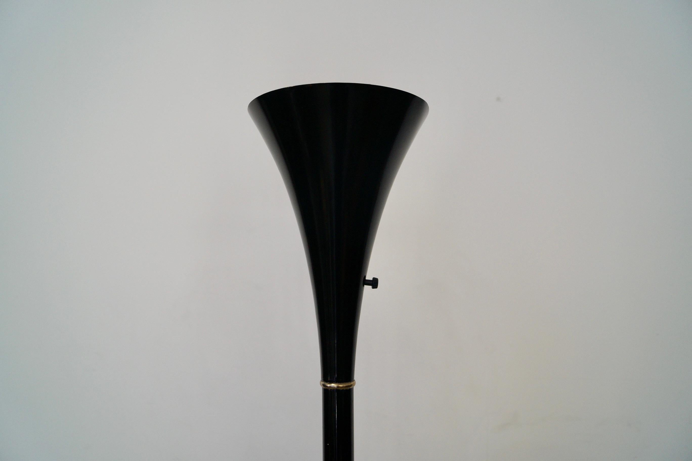 Lampadaire torchère trompette de style Laurel moderne du milieu du siècle dernier, années 1970 Bon état - En vente à Burbank, CA