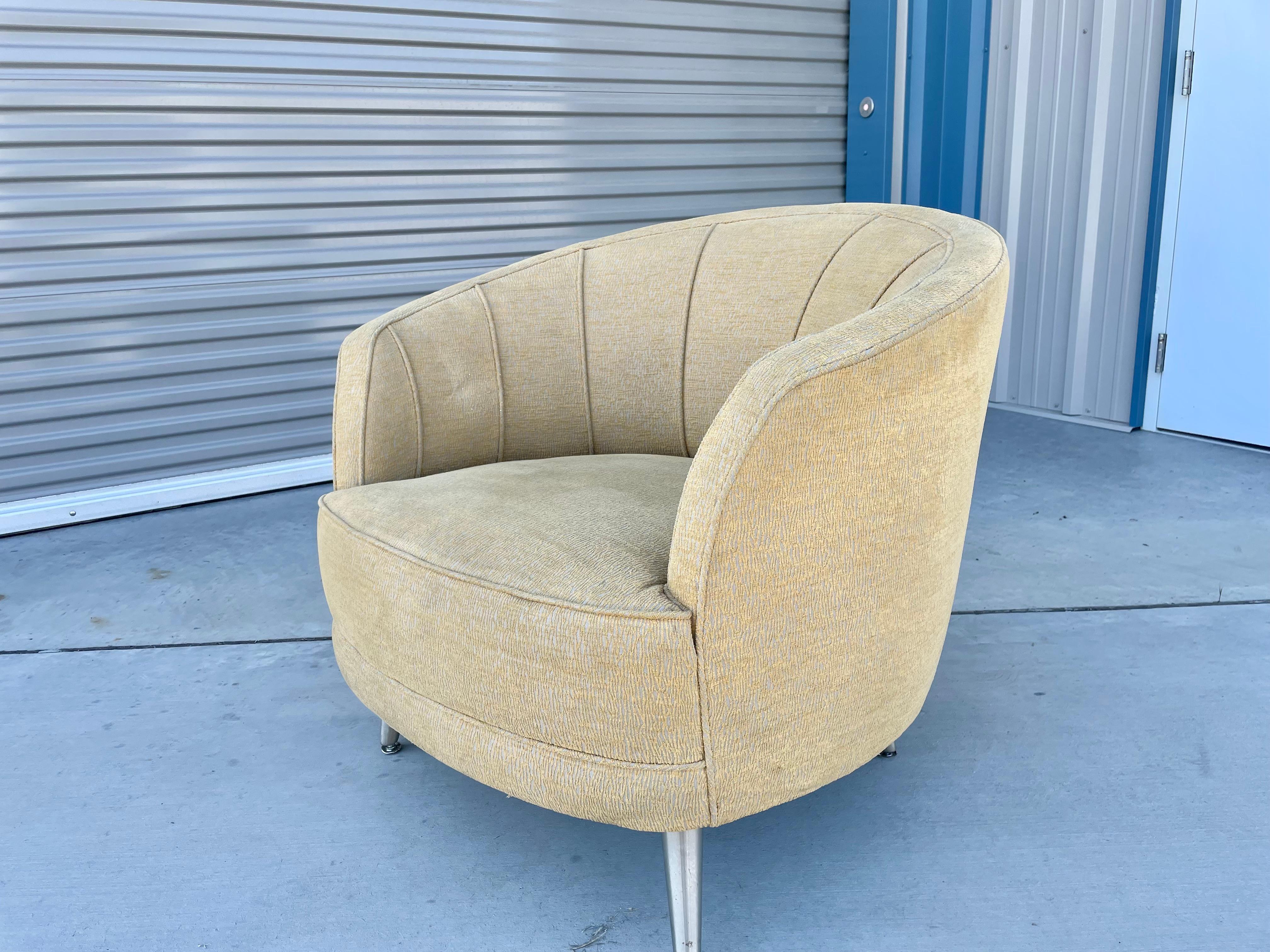 1970s Mid Century Modern Lounge Chairs For Sale 3