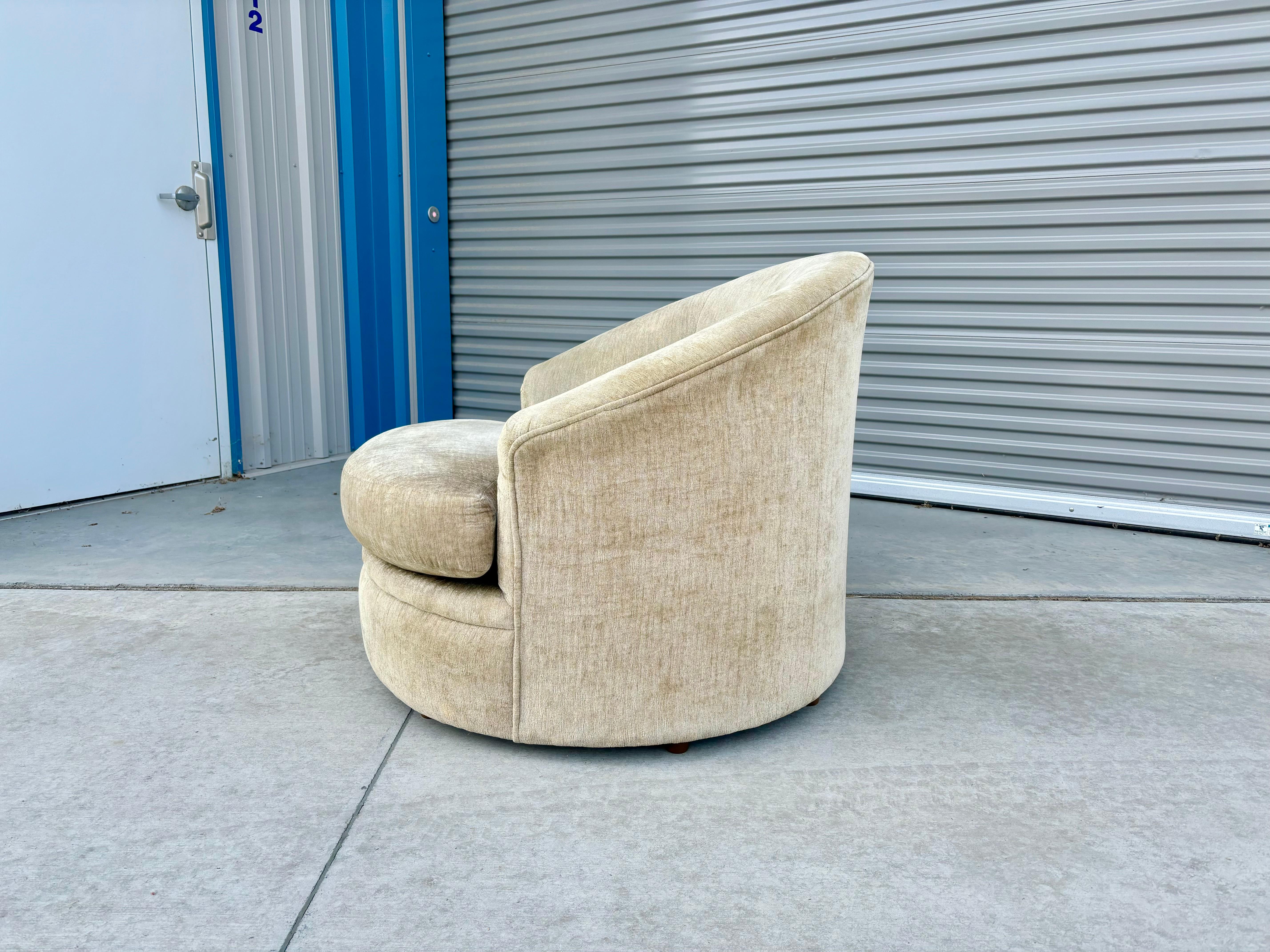 1970 Mid Century Modern Lounge Chairs - Set of 2 en vente 6