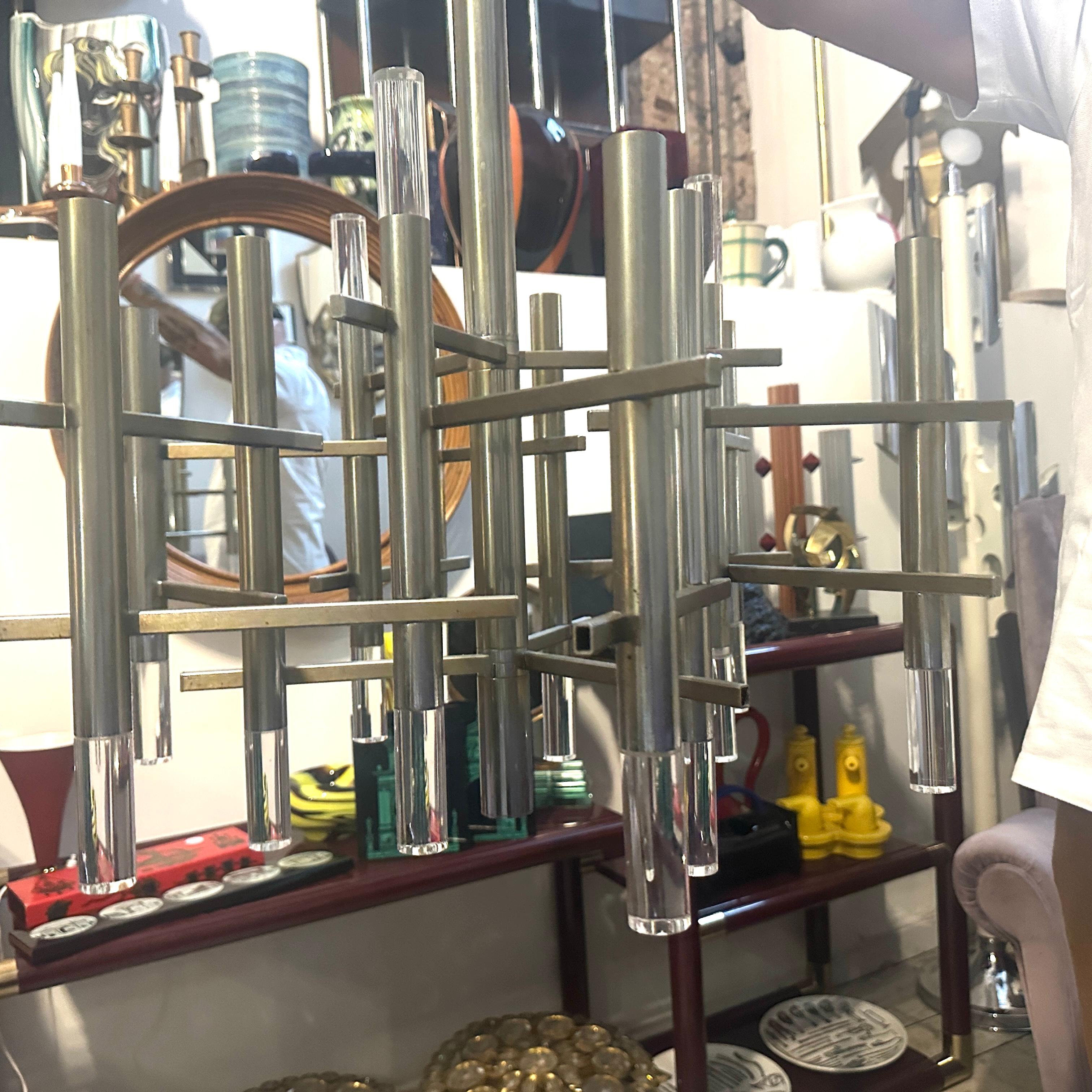 Lampadario in metallo e plexiglass di Gaetano Sciolari della metà del secolo scorso in vendita 6