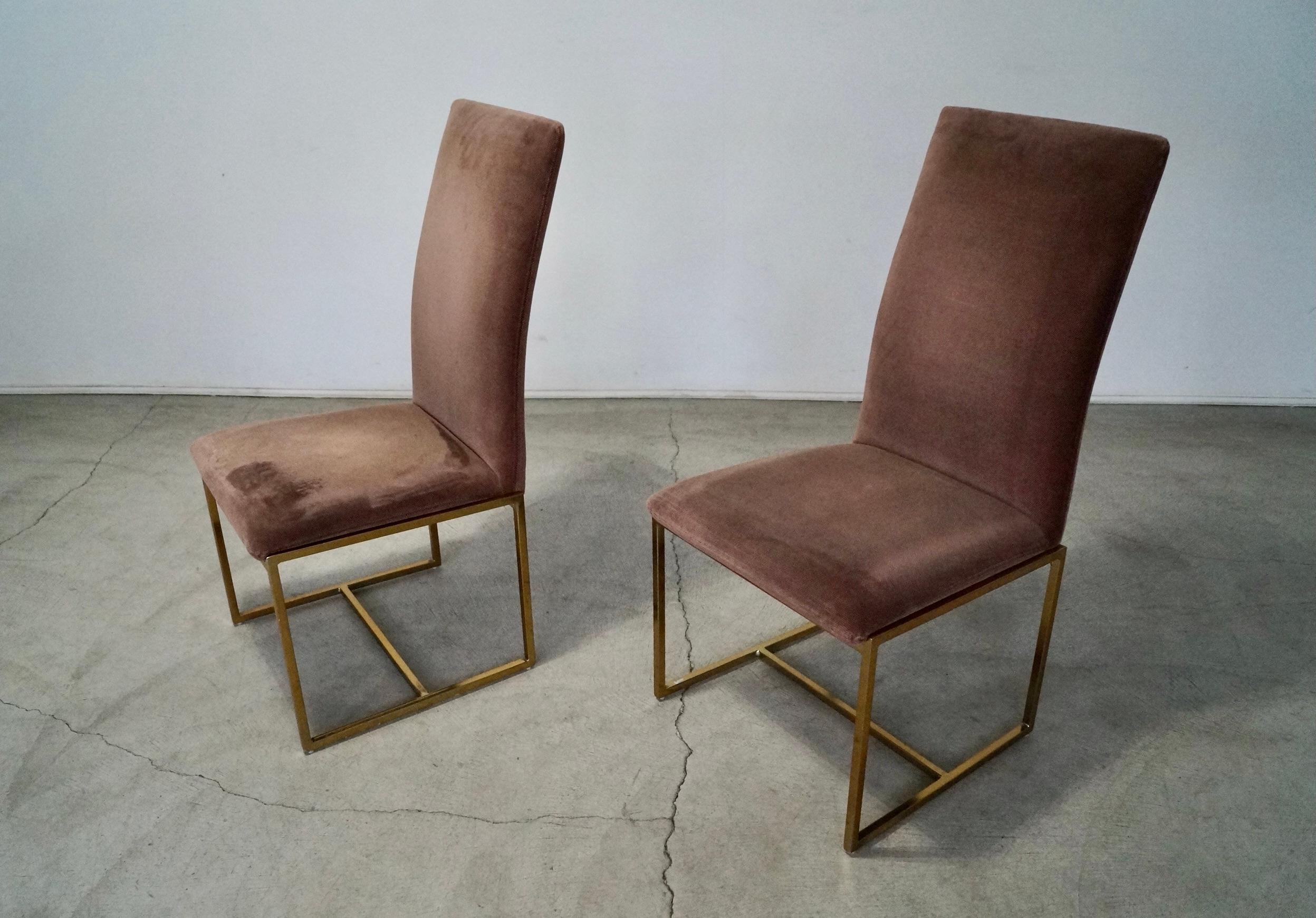 Esszimmerstühle aus Messing im Stil von Milo Baughman aus der Mitte des Jahrhunderts, 1970er Jahre, Paar im Angebot 4