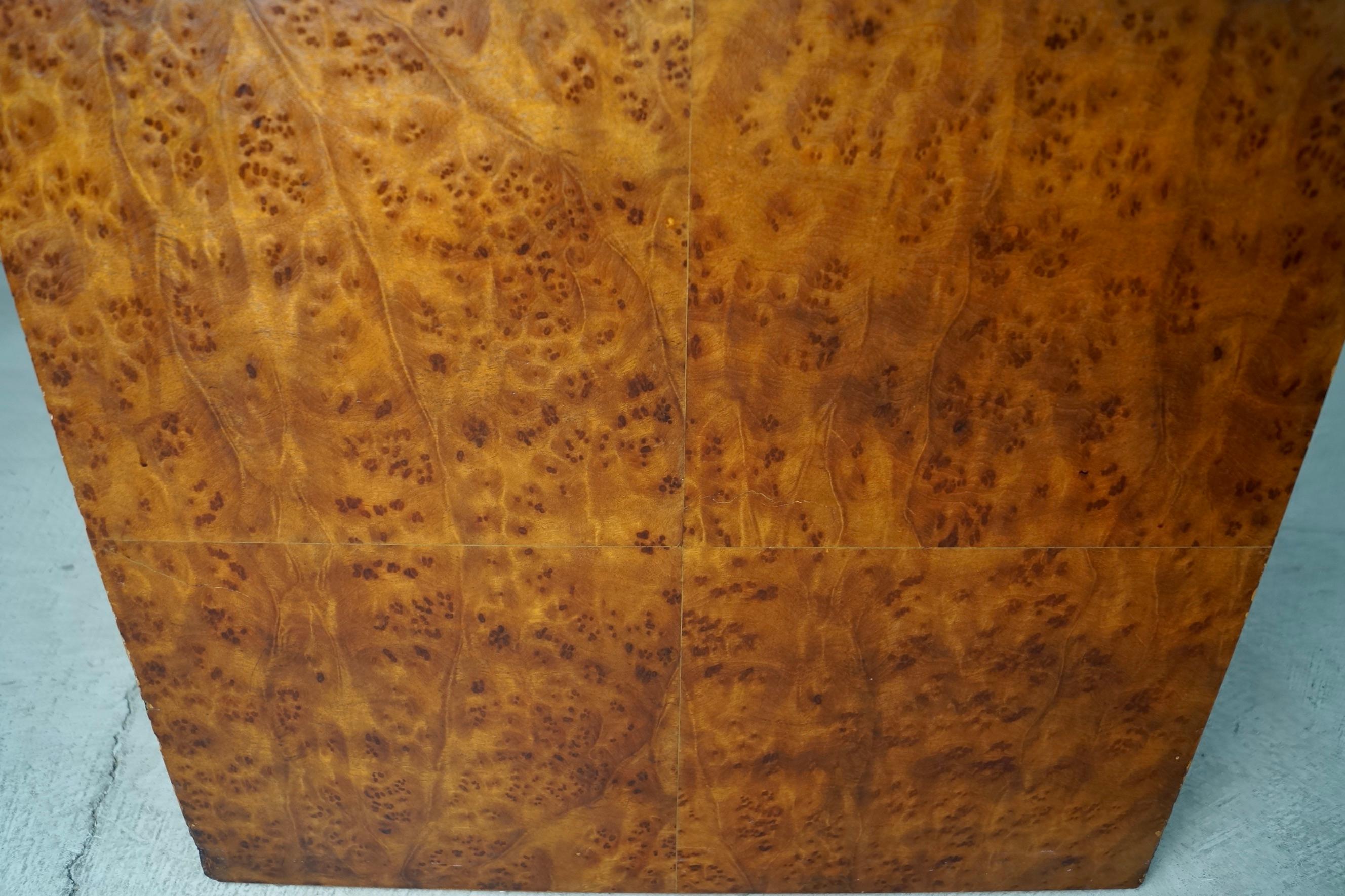 Table d'appoint / support en Wood Wood Milo Baughman des années 1970 en vente 9