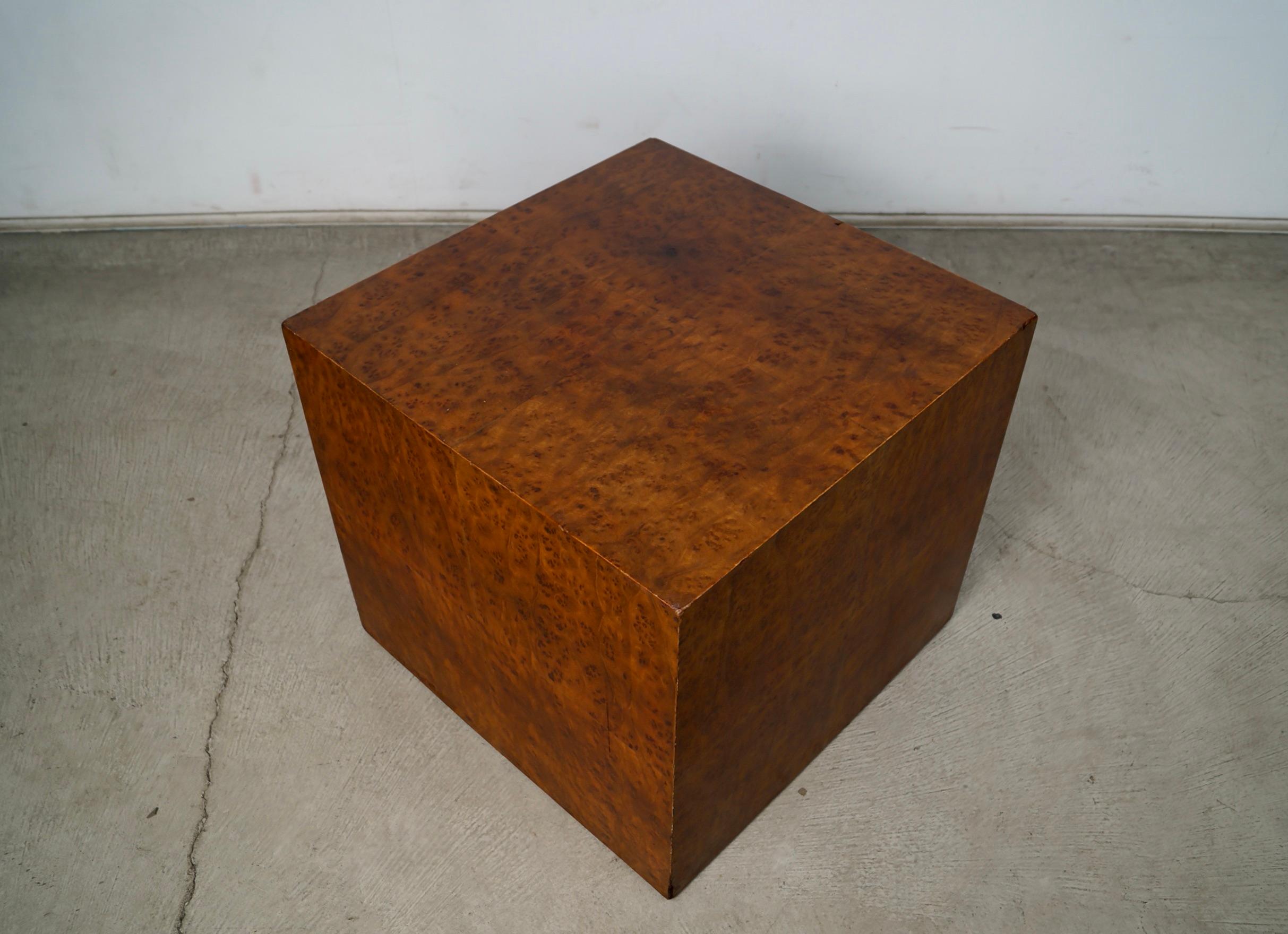 Broussin Table d'appoint / support en Wood Wood Milo Baughman des années 1970 en vente