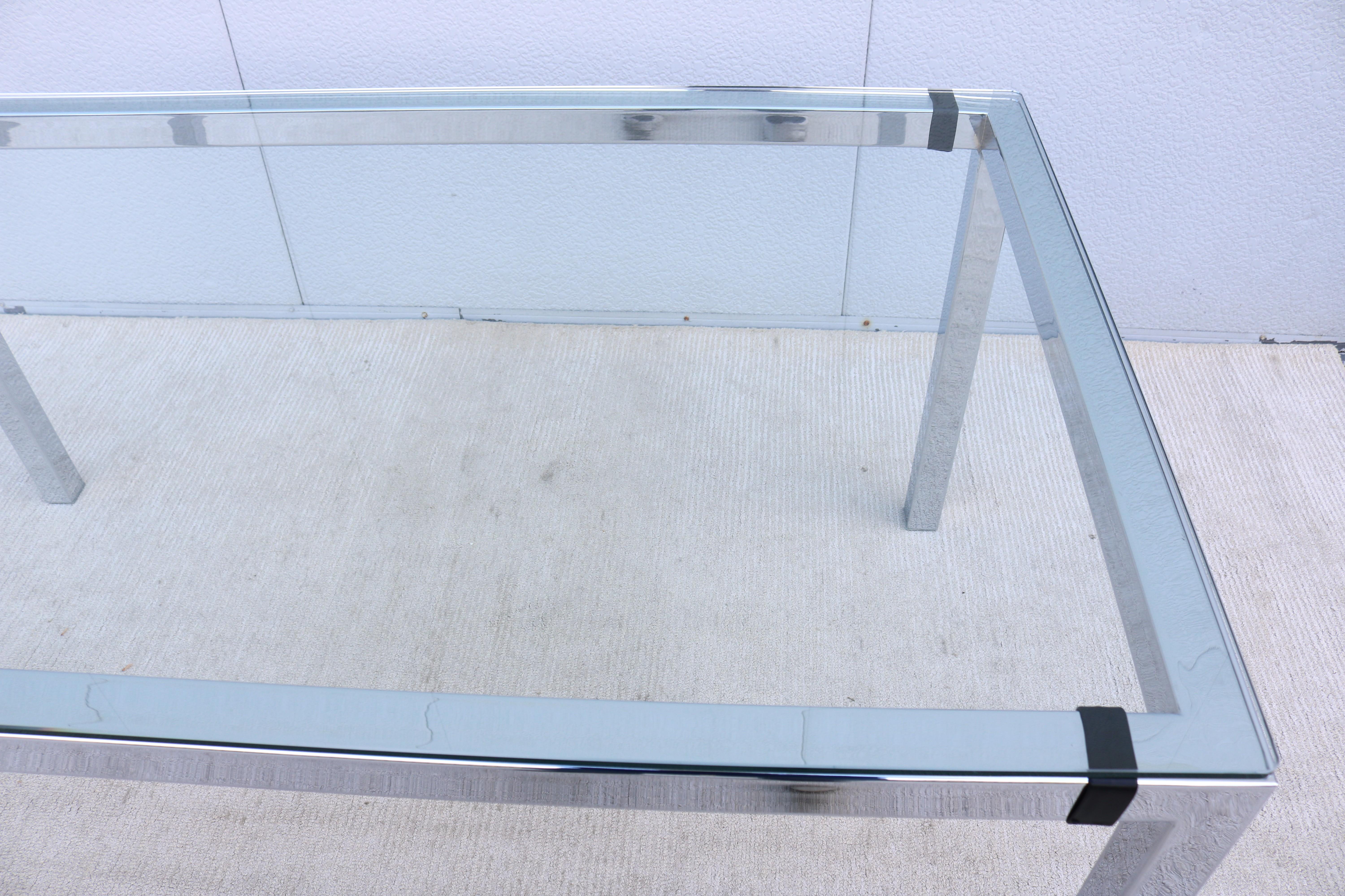 1970 Table de salle à manger en verre et acier chromé The Moderns Moderns Milo Baughman en vente 8