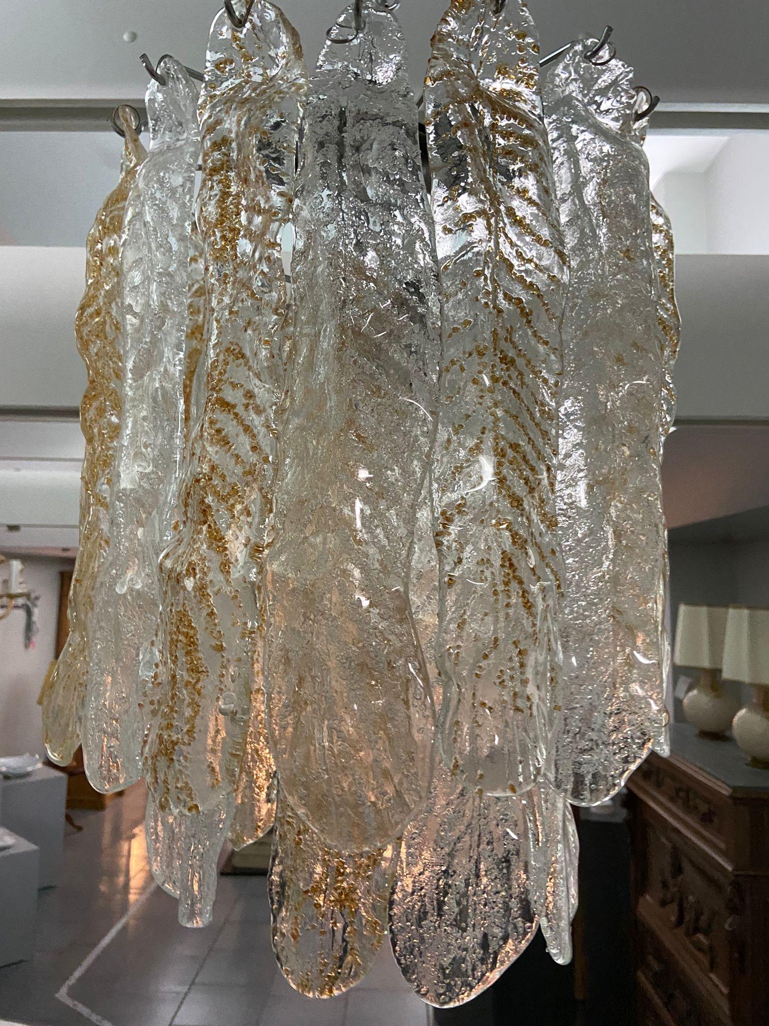 1970s Mid-Century Modern Murano Glass Cascade Chandelier by Mazzega In Excellent Condition For Sale In Aci Castello, IT