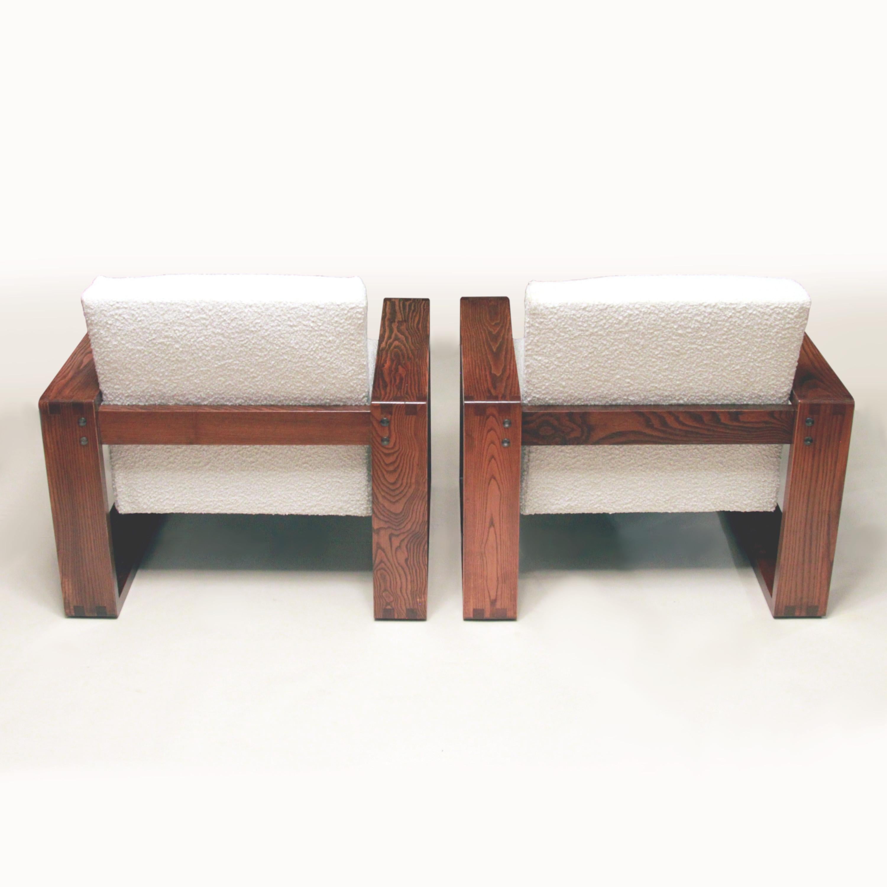 Fabric 1970s Mid Century Modern Oak Lounge Club Chairs & Coffee Table by Hans Krieks For Sale