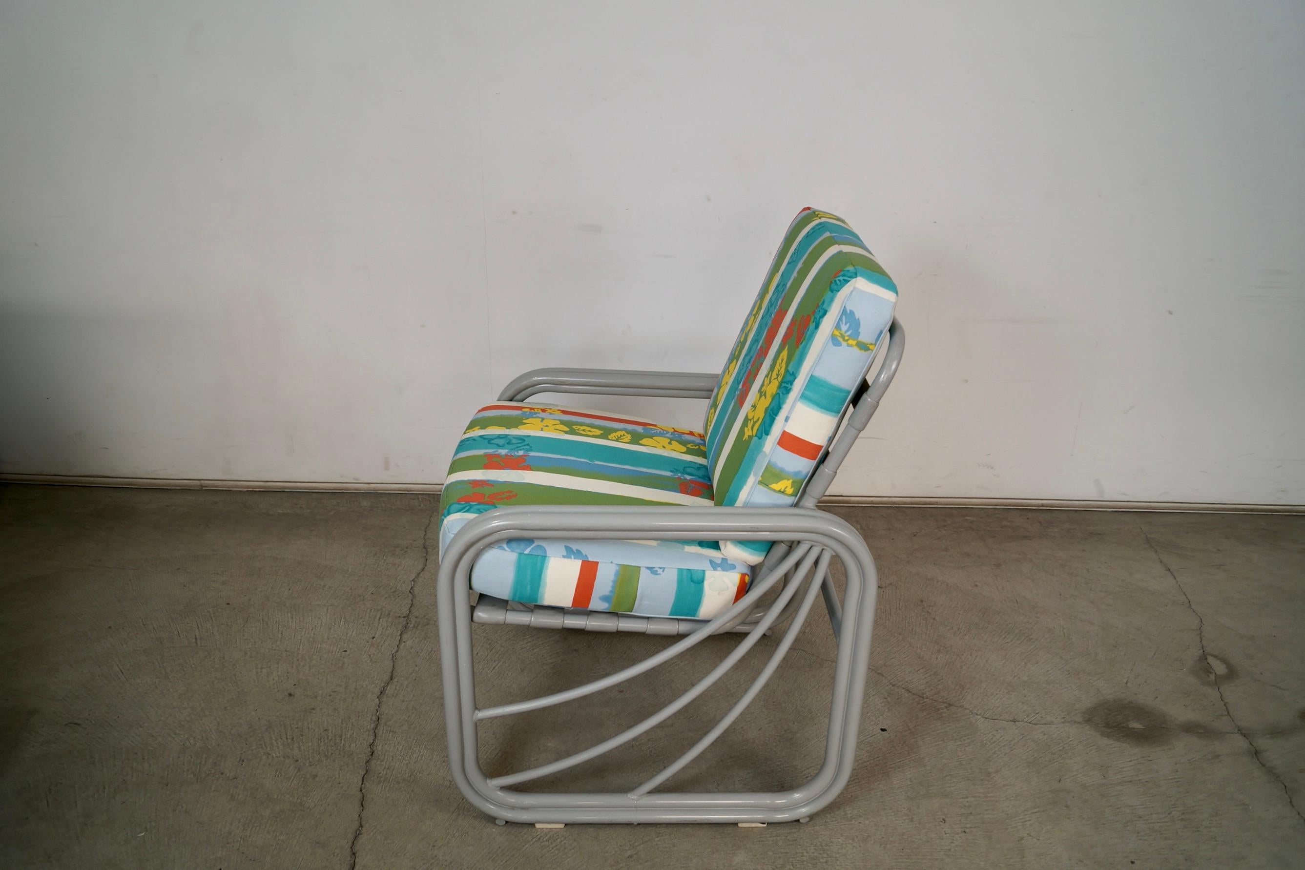 Tumbona de exterior moderna de mediados de siglo de 1970 de Tropitone finales del siglo XX en venta