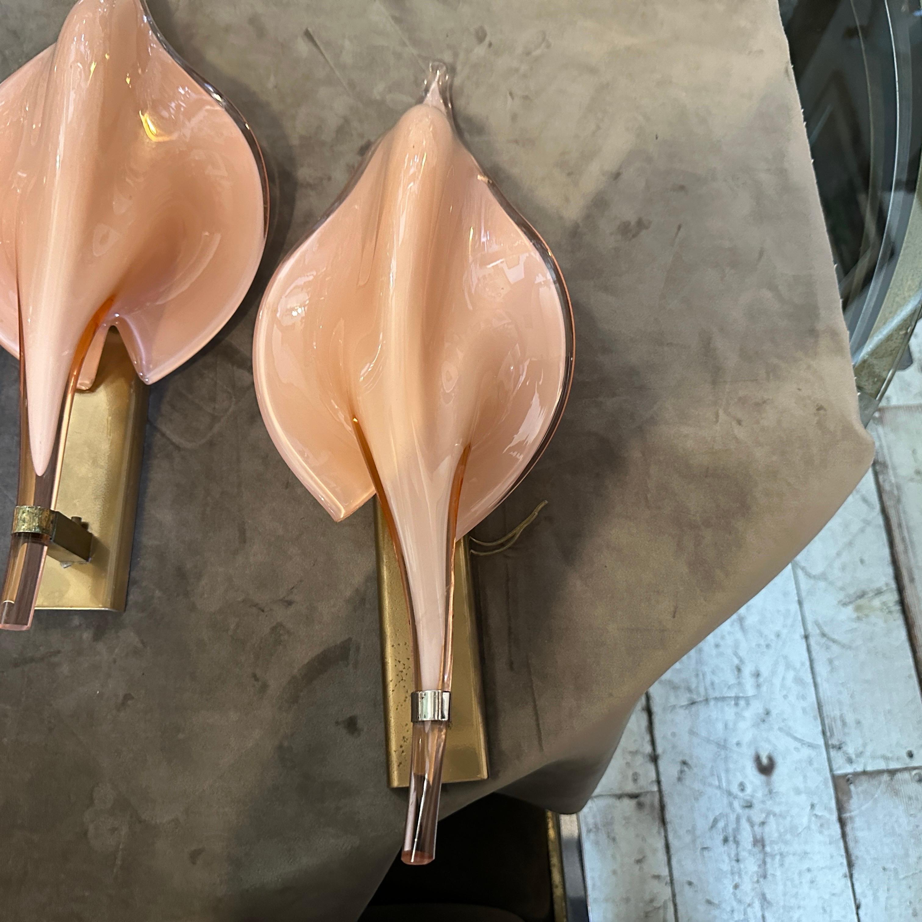 Two 1970s Mid-Century Modern Pink Murano Glass Leaf Wall Sconces by Franco Luce For Sale 4