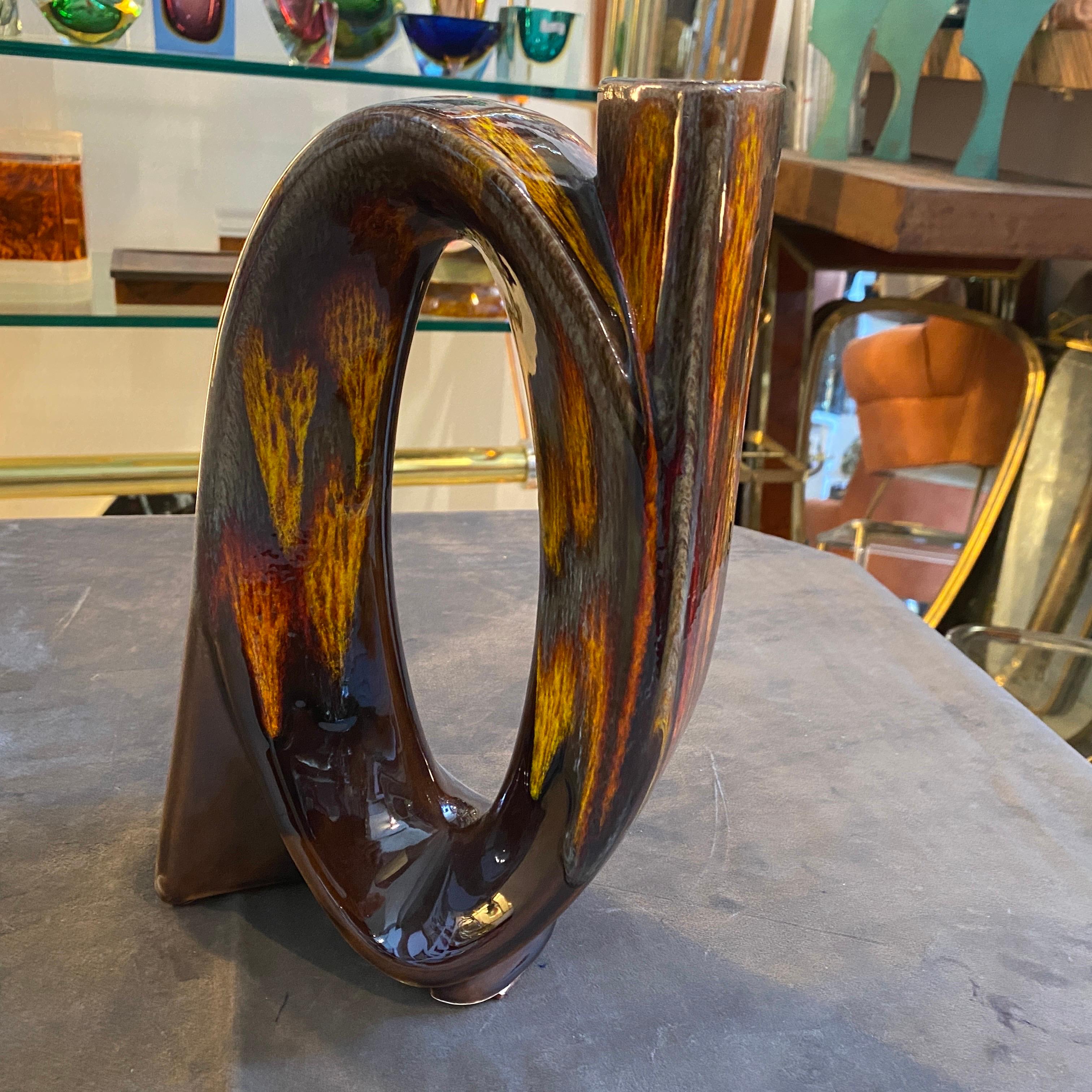 Céramique Vase italien en céramique polychrome de style mi-siècle moderne des années 1970 par Bertoncello en vente