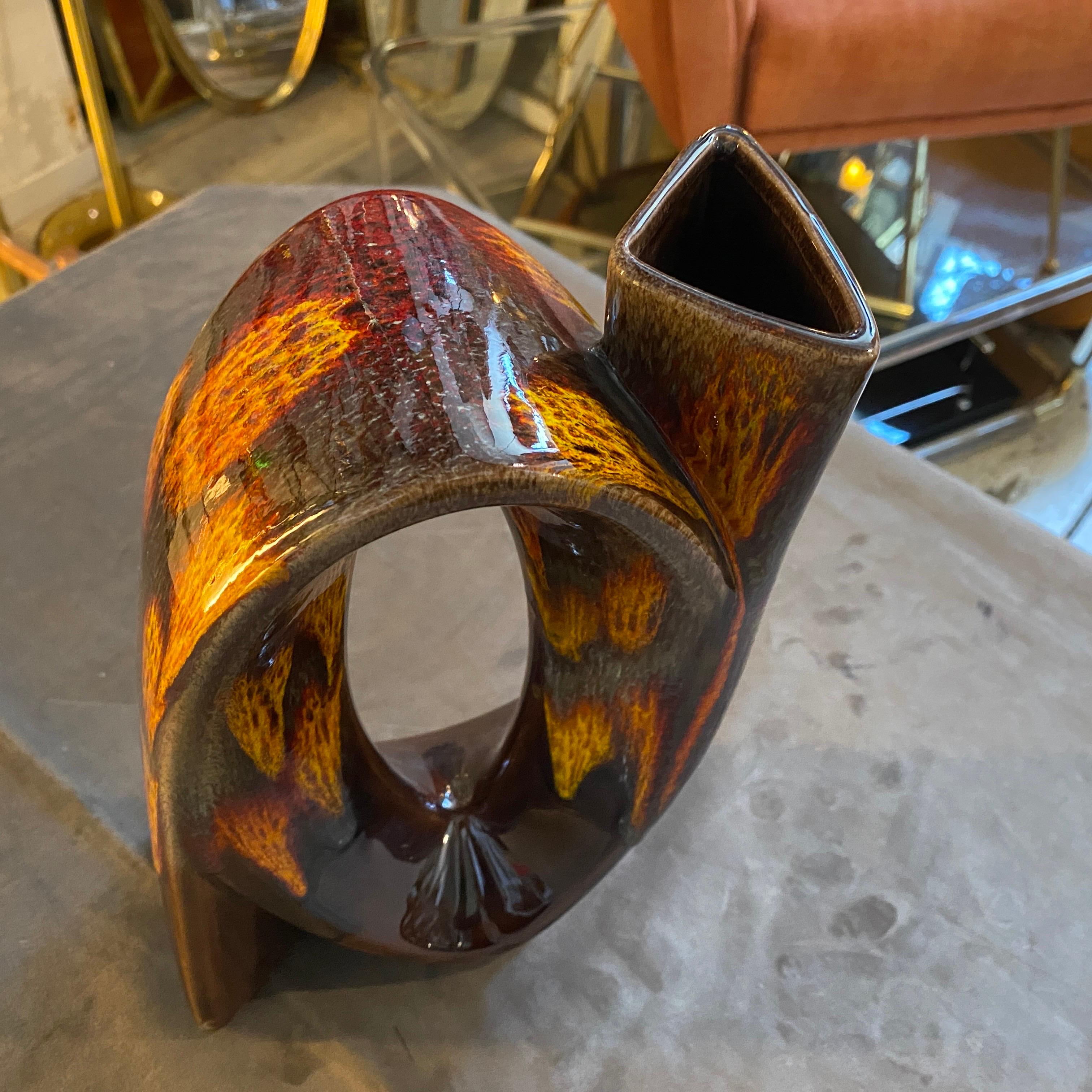 Vase italien en céramique polychrome de style mi-siècle moderne des années 1970 par Bertoncello en vente 1