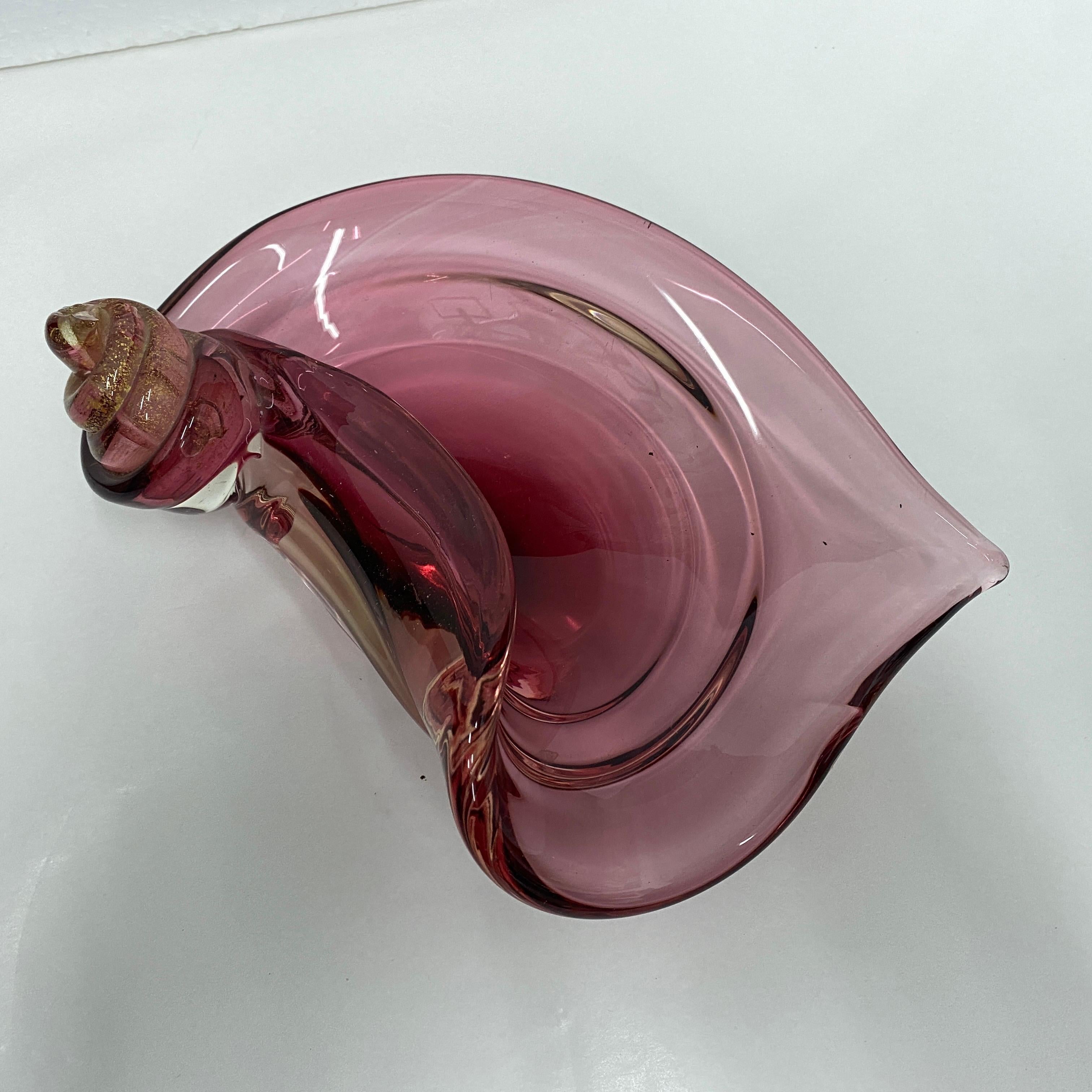 Hand-Crafted 1970s Mid-Century Modern Purple and Gold Murano Glass Italian Ashtray For Sale